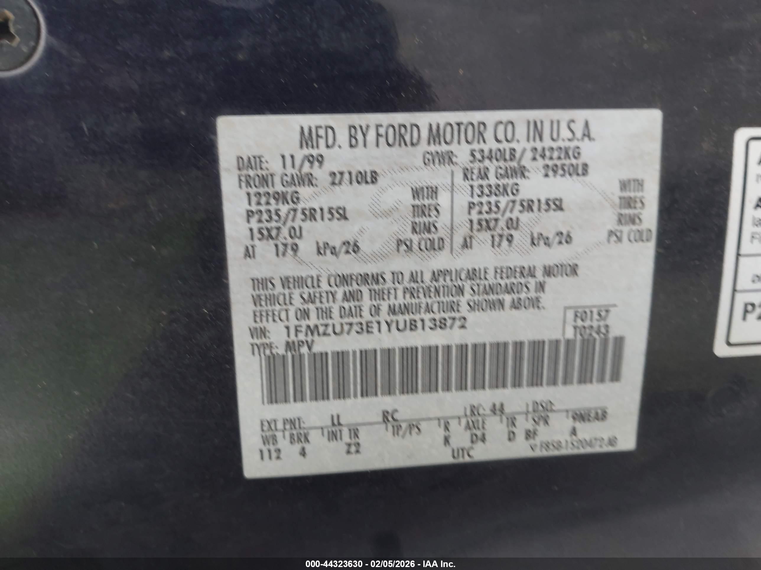 FORD EXPLORER image 9