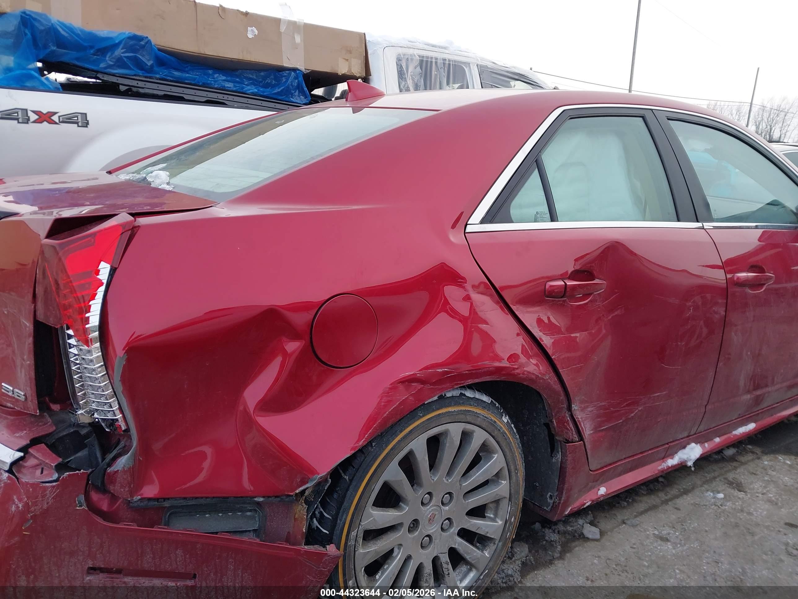 CADILLAC CTS image 6