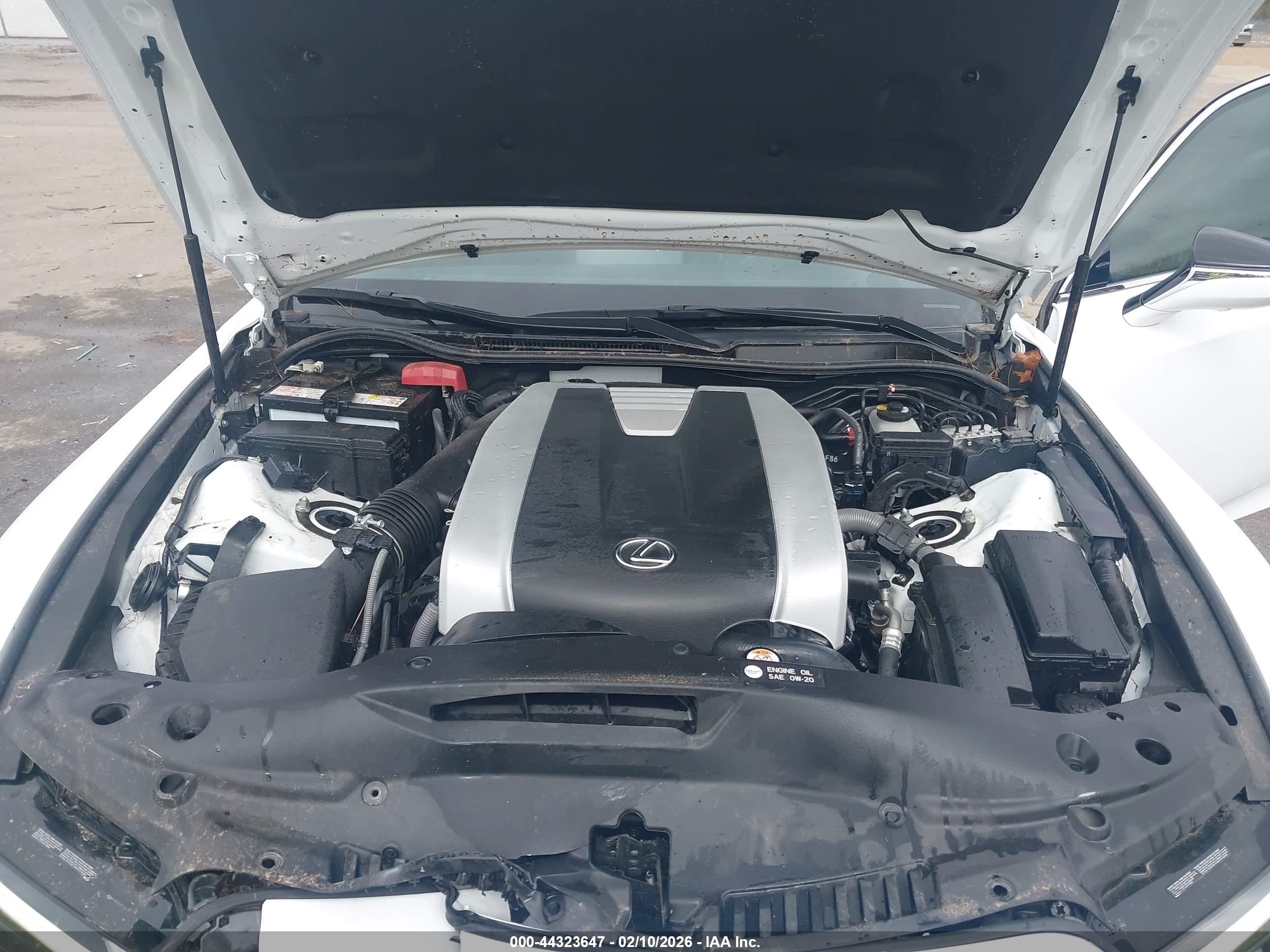 LEXUS IS image 10