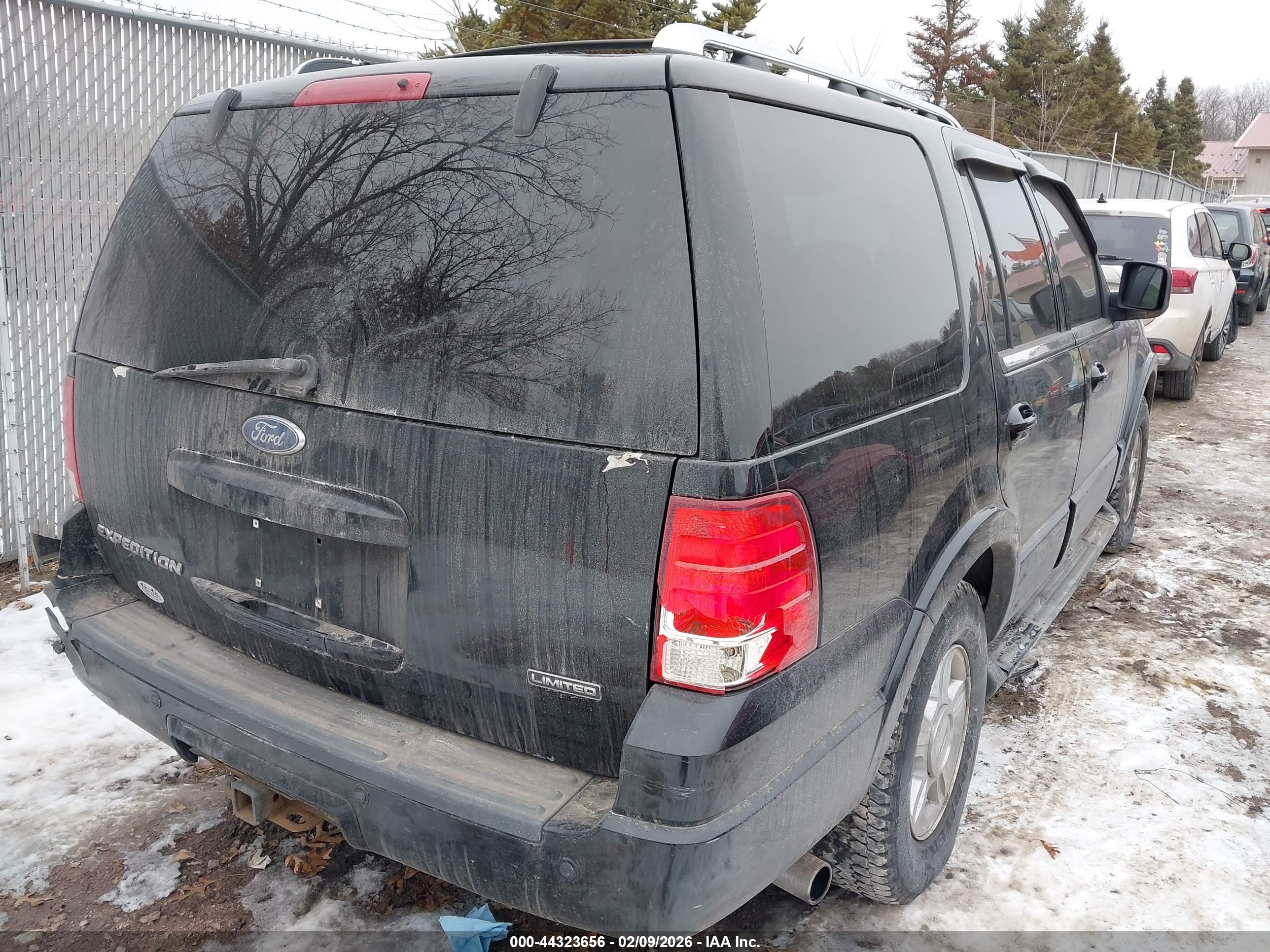 FORD EXPEDITION image 4