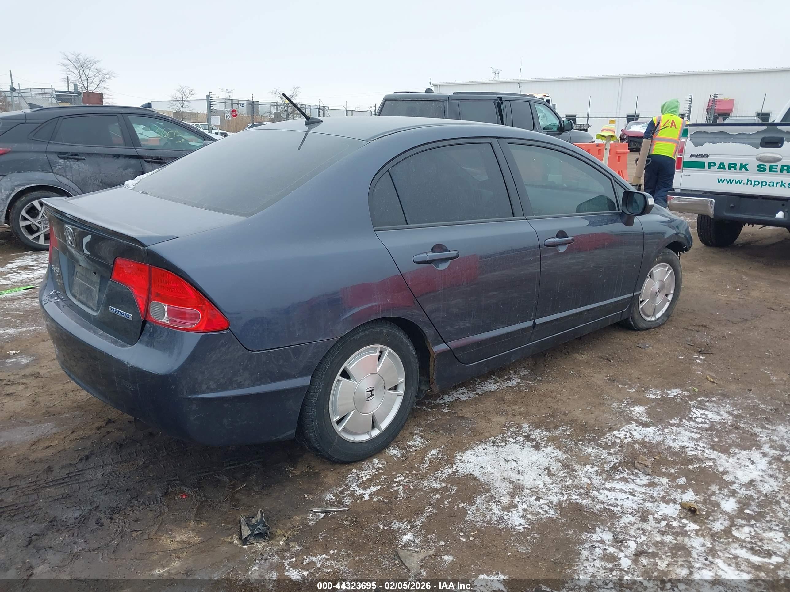 HONDA CIVIC image 4