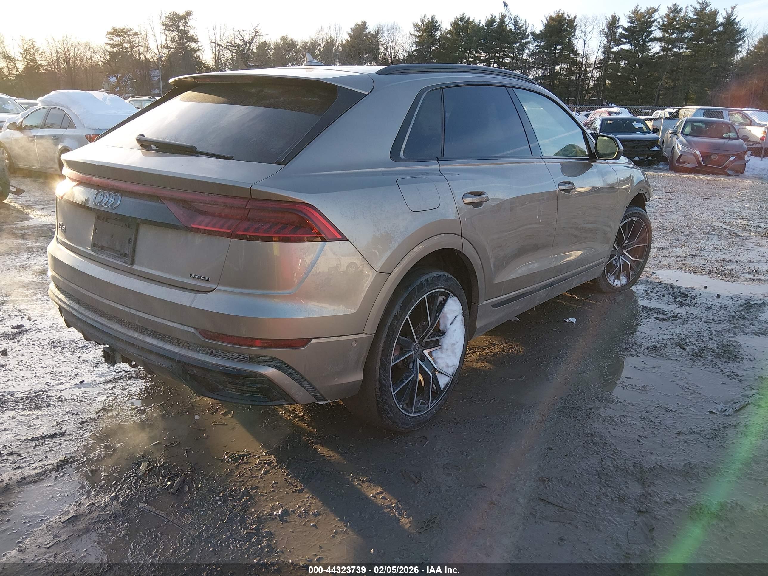 AUDI Q8 image 4