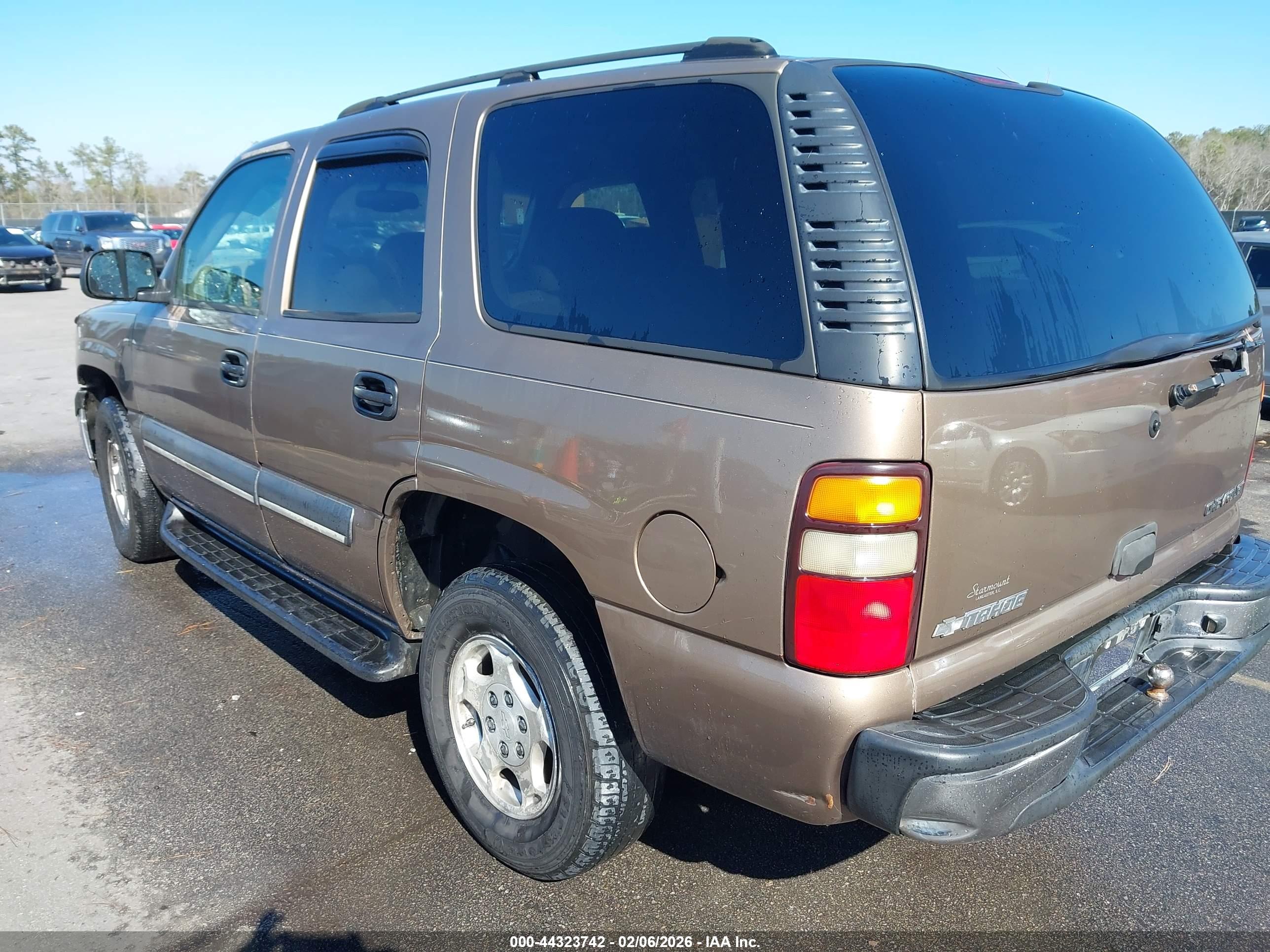 CHEVROLET TAHOE image 3