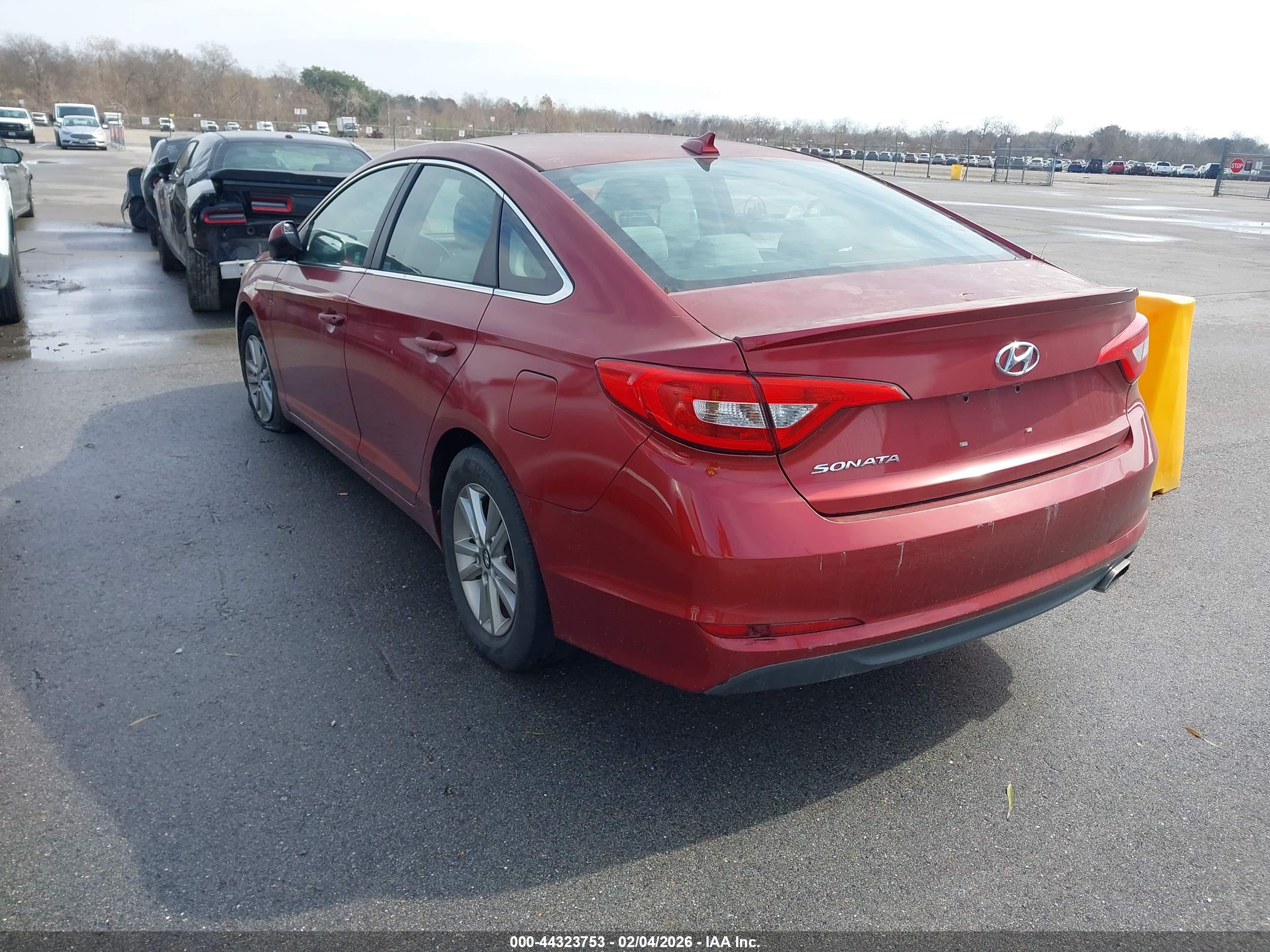 HYUNDAI SONATA image 3