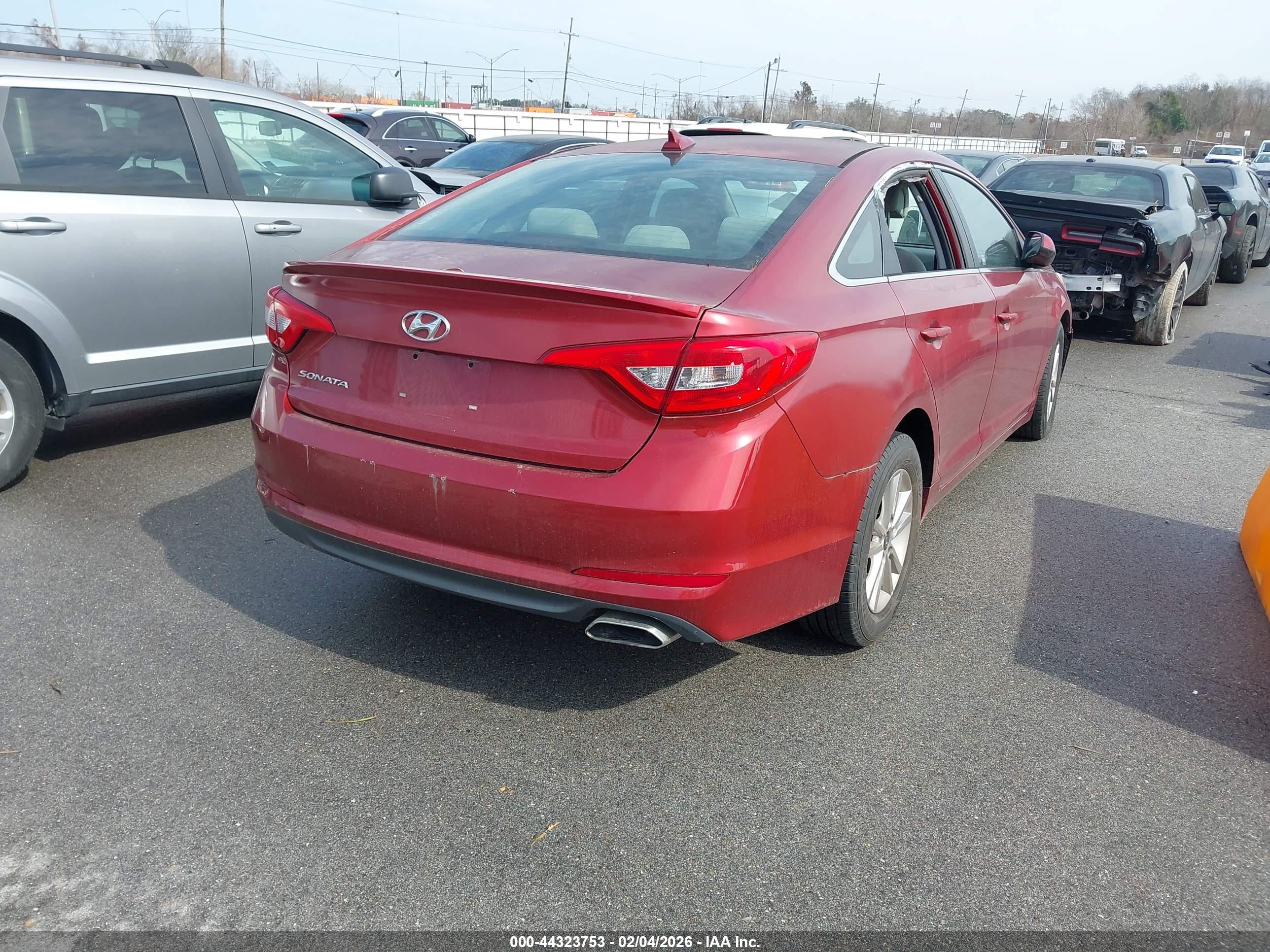 HYUNDAI SONATA image 4