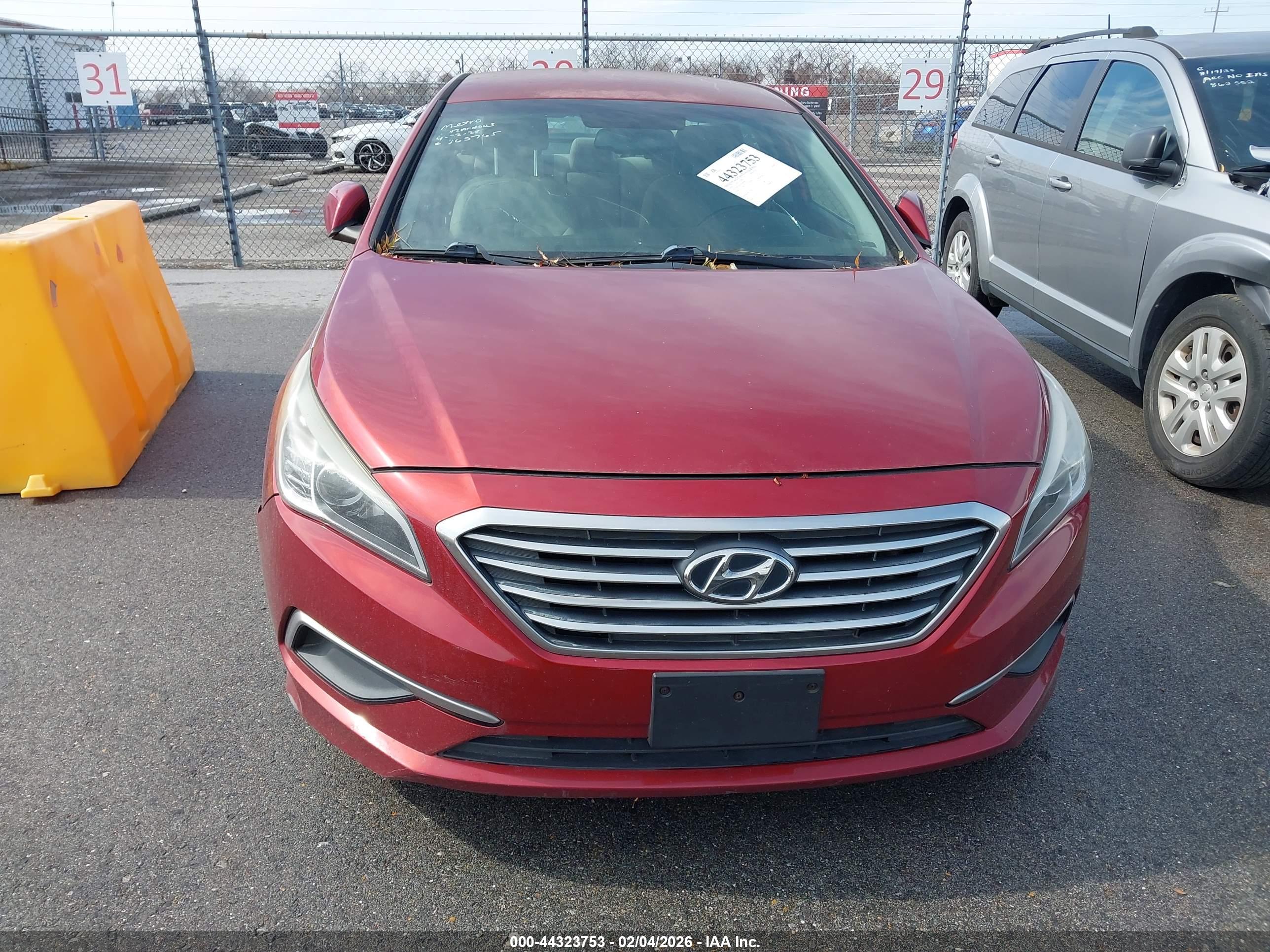 HYUNDAI SONATA image 6