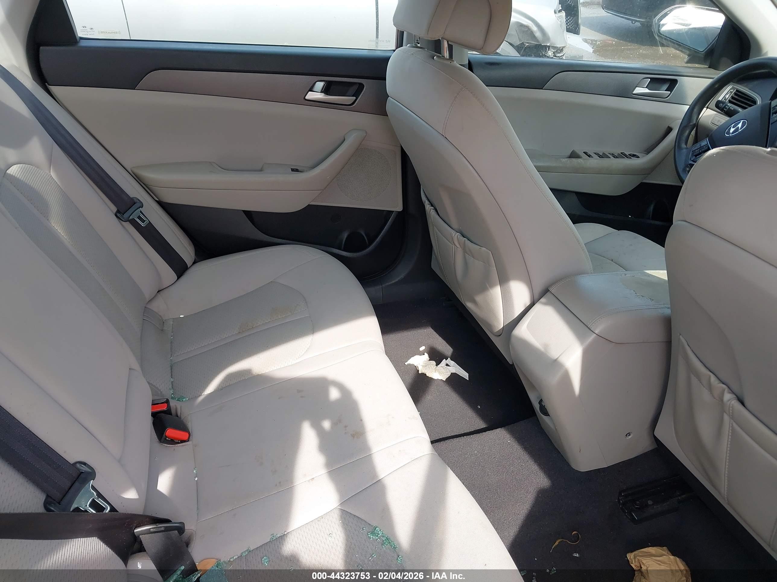 HYUNDAI SONATA image 8