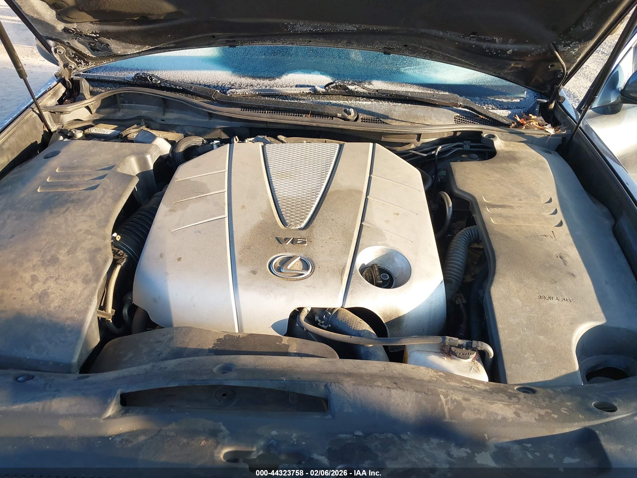 LEXUS GS image 10