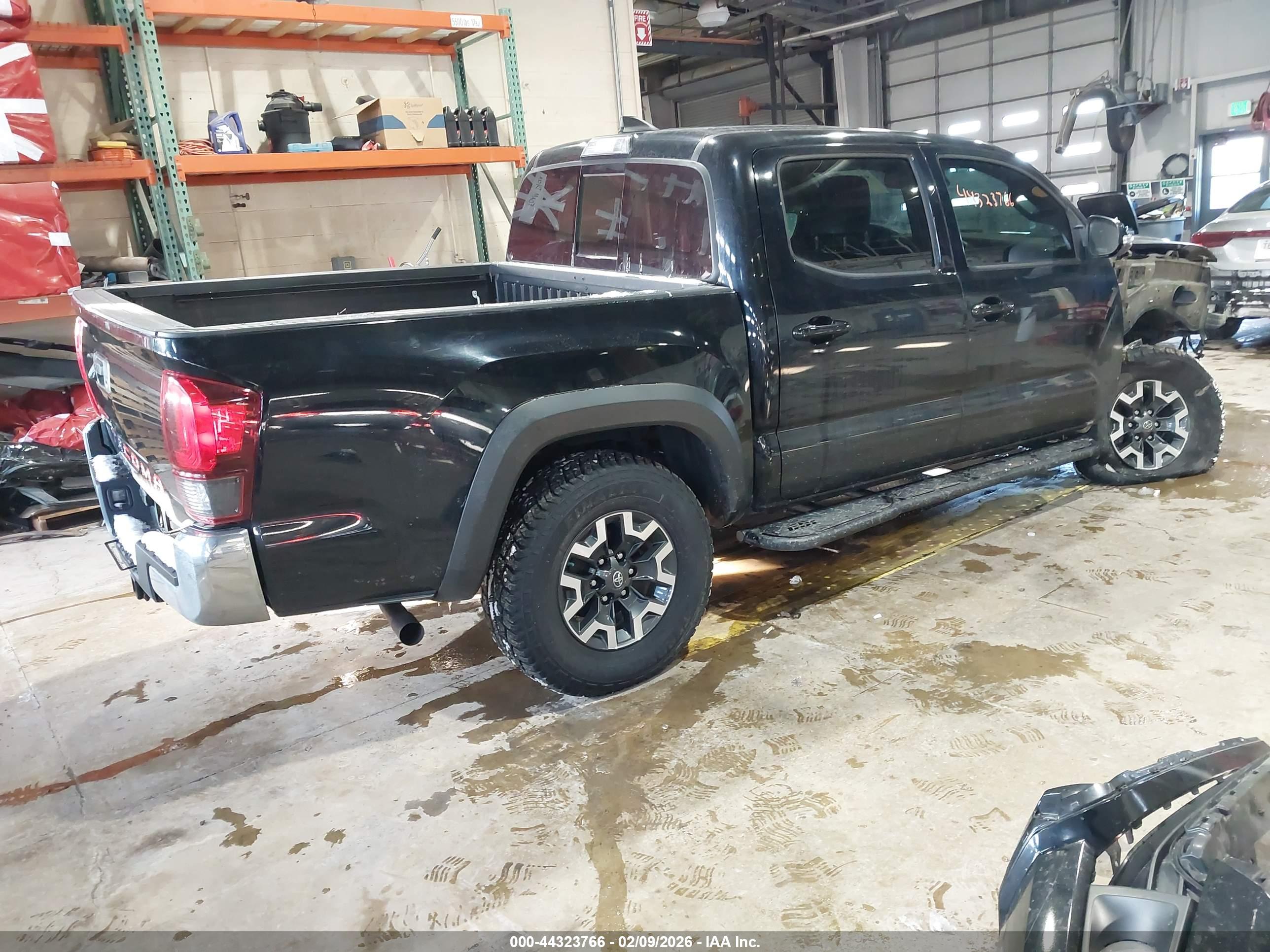 TOYOTA TACOMA image 4