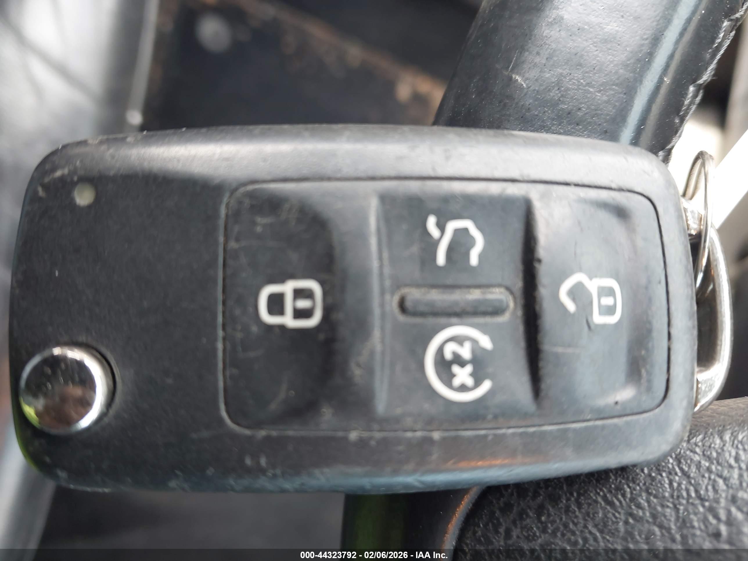 VOLKSWAGEN PASSAT image 11
