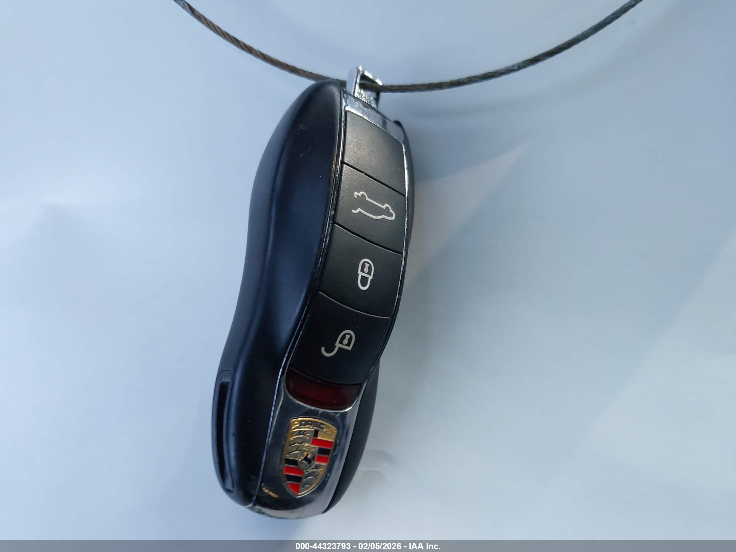 PORSCHE CAYENNE image 11