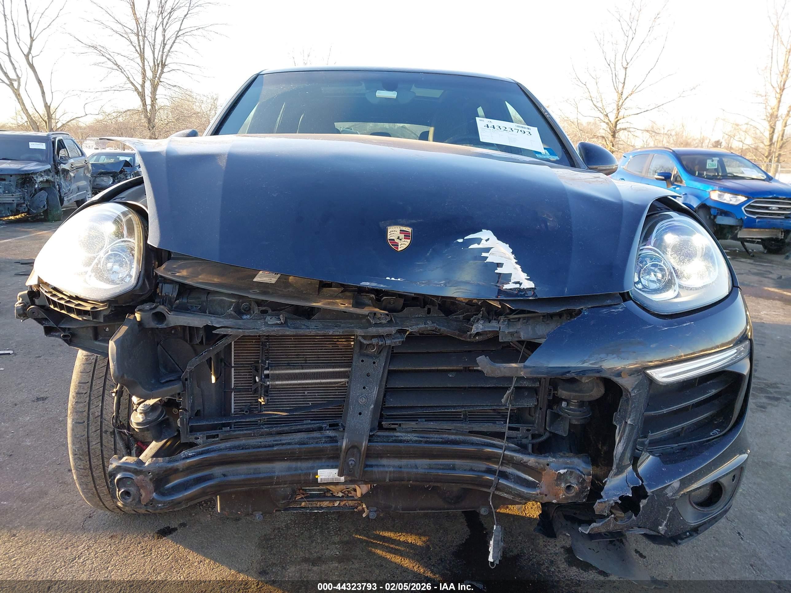 PORSCHE CAYENNE image 6
