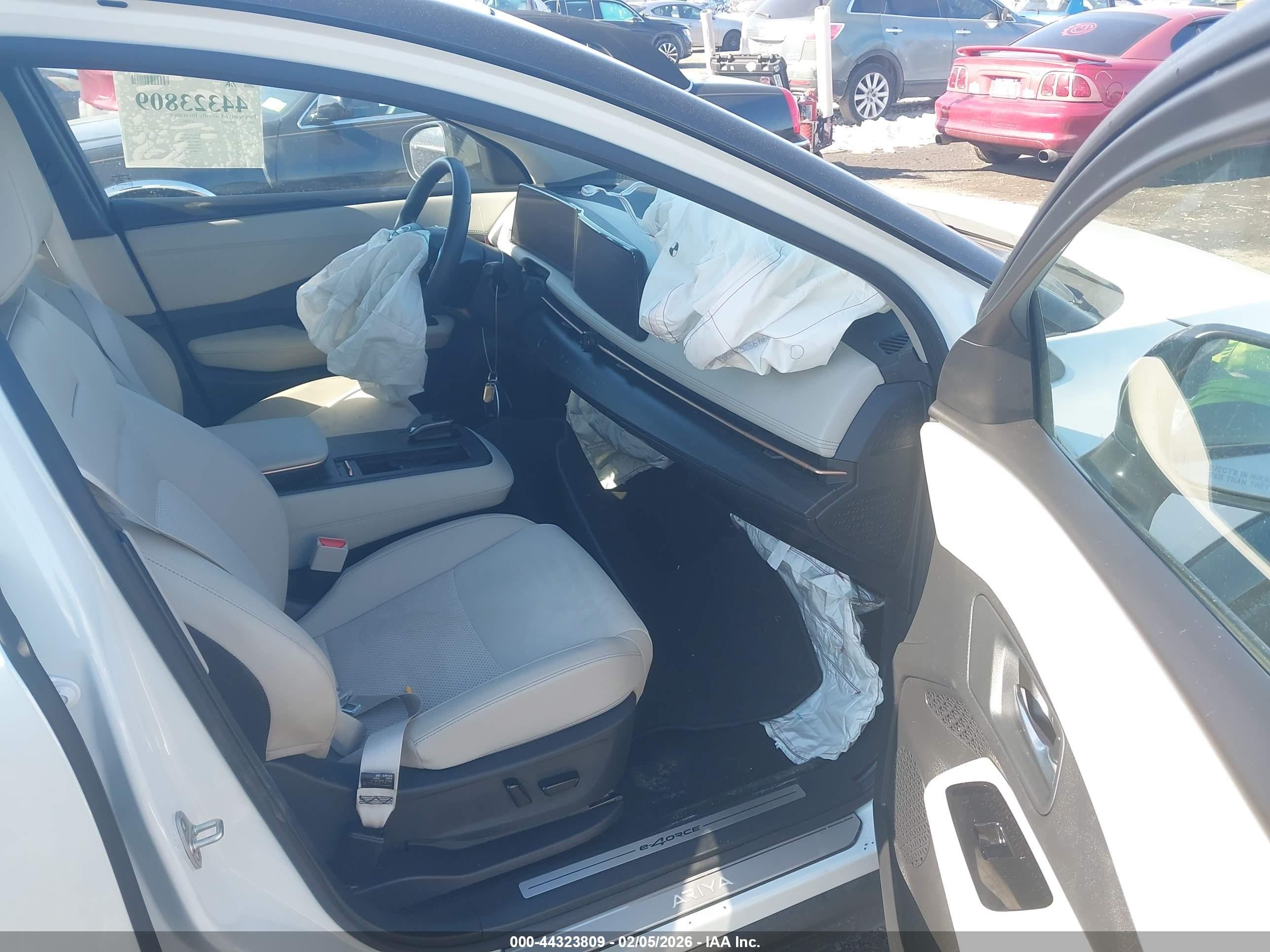 NISSAN ARIYA image 5