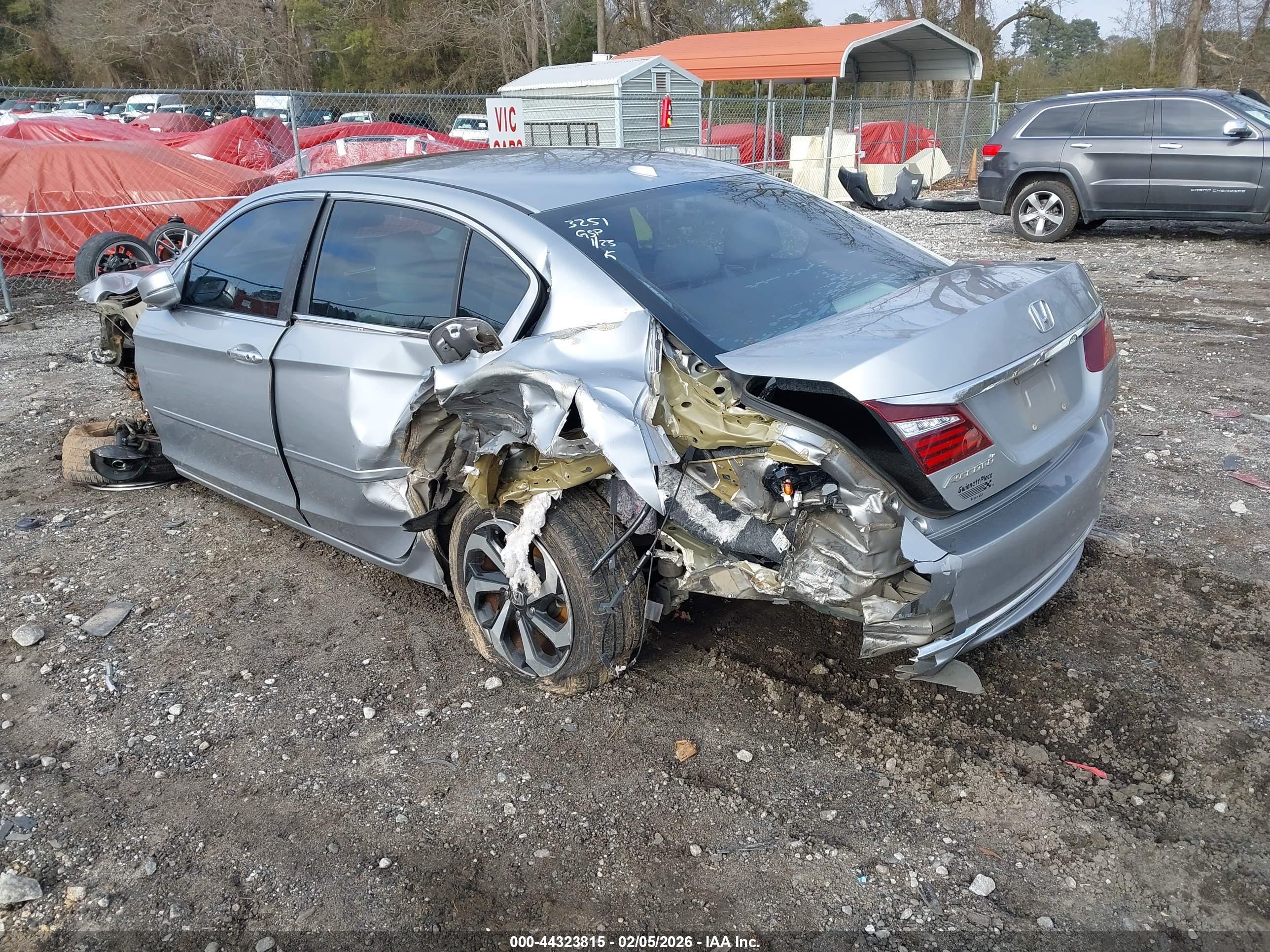 HONDA ACCORD image 3