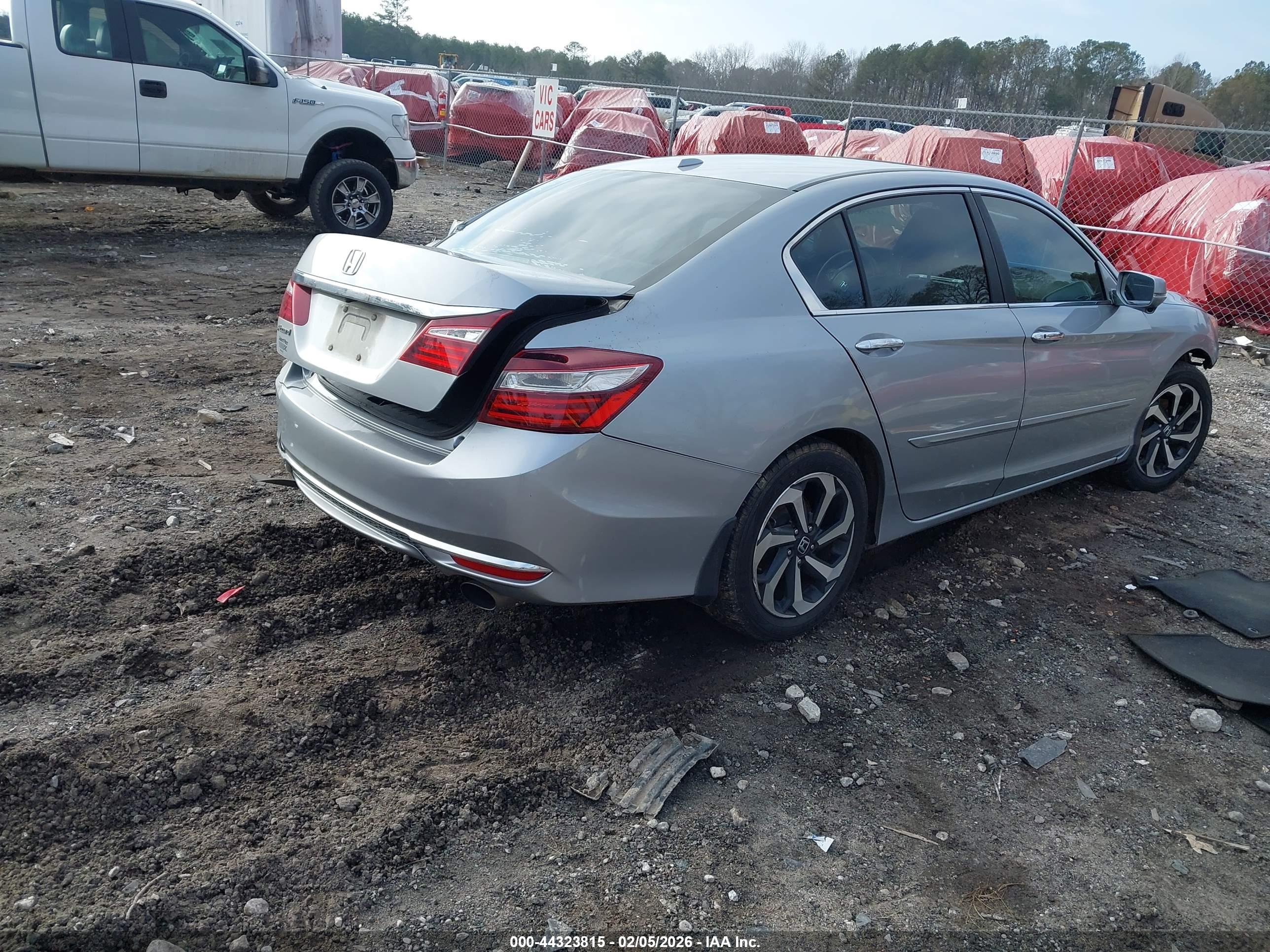 HONDA ACCORD image 4
