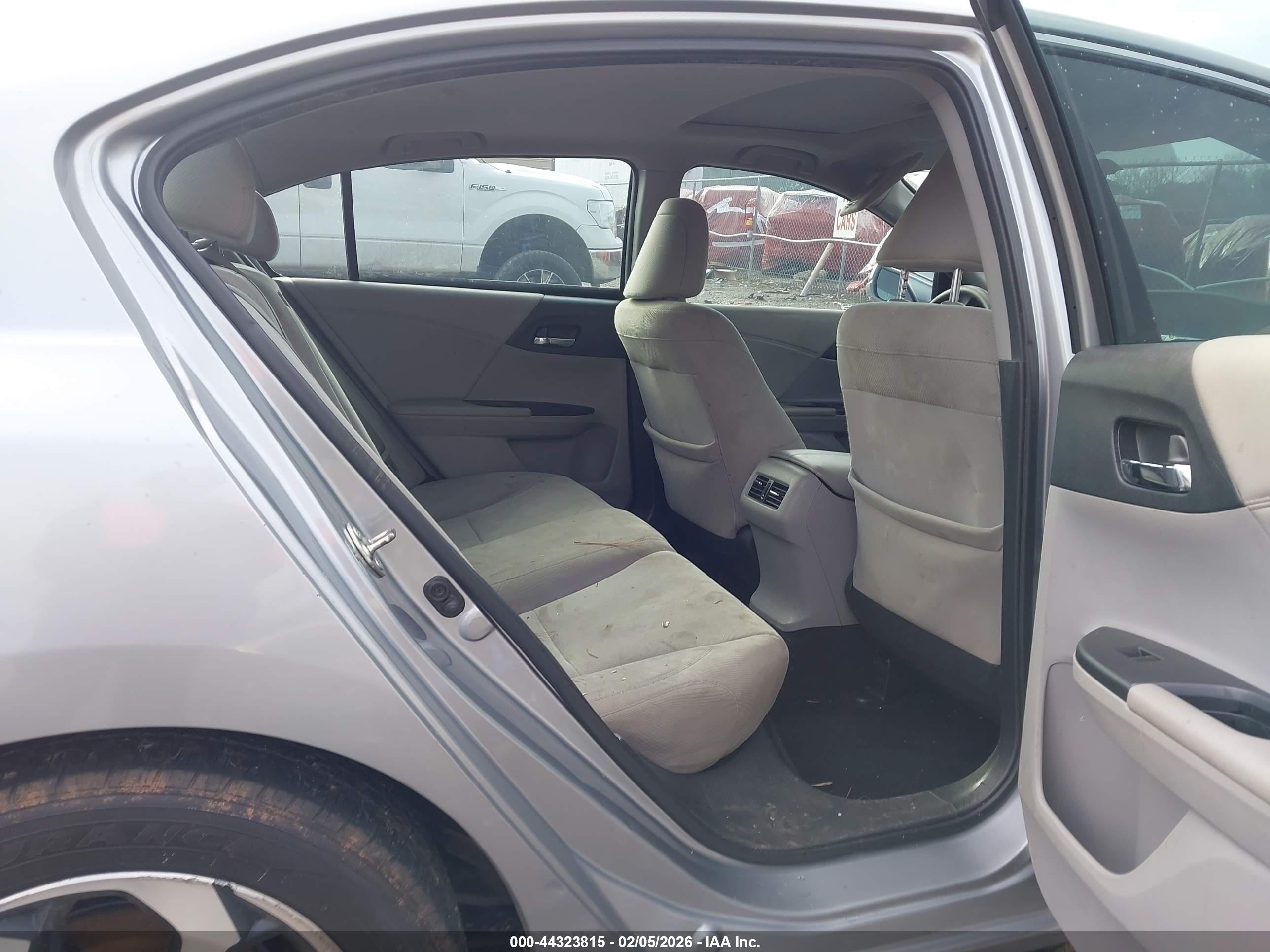 HONDA ACCORD image 8