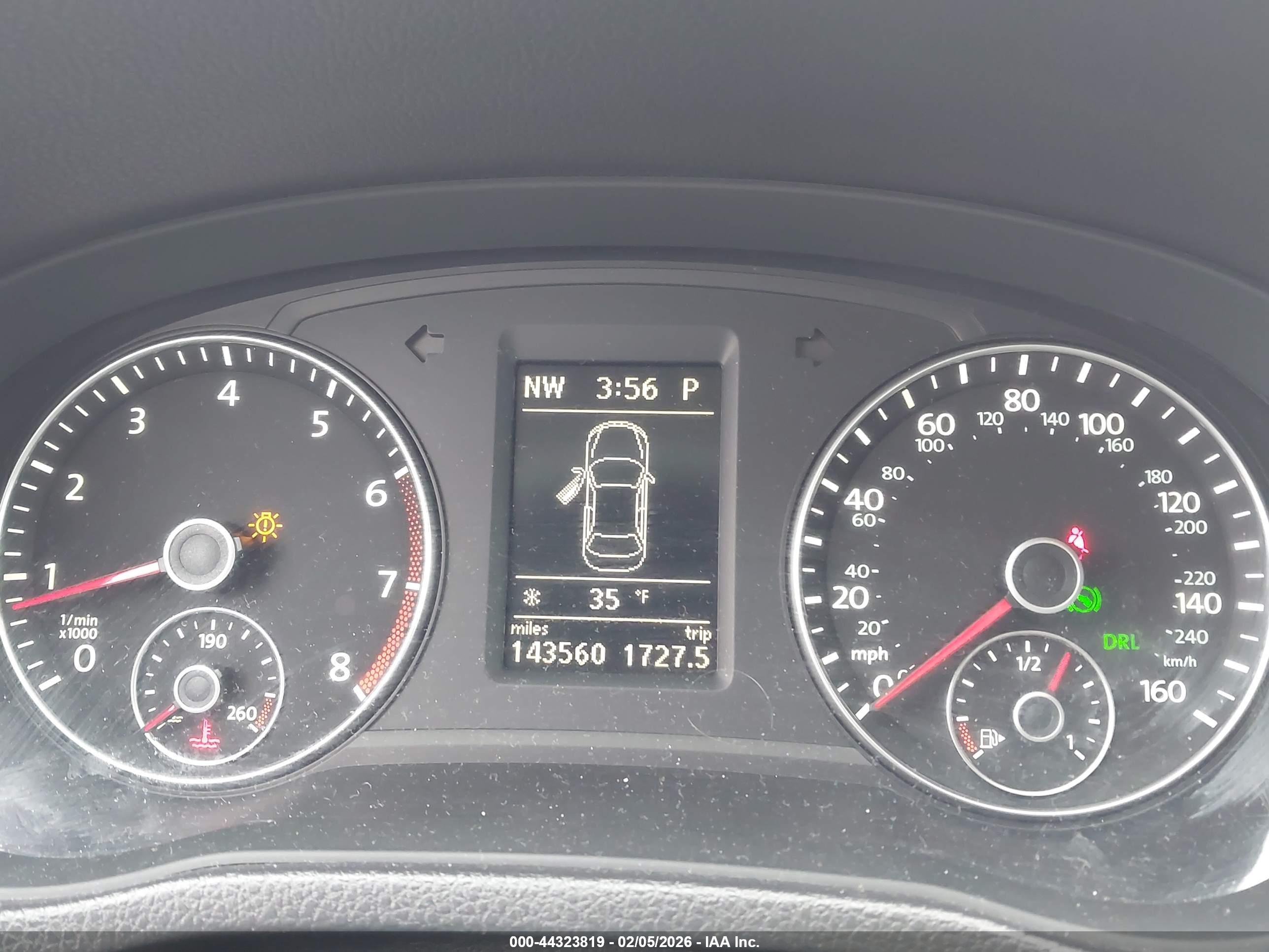 VOLKSWAGEN PASSAT image 7