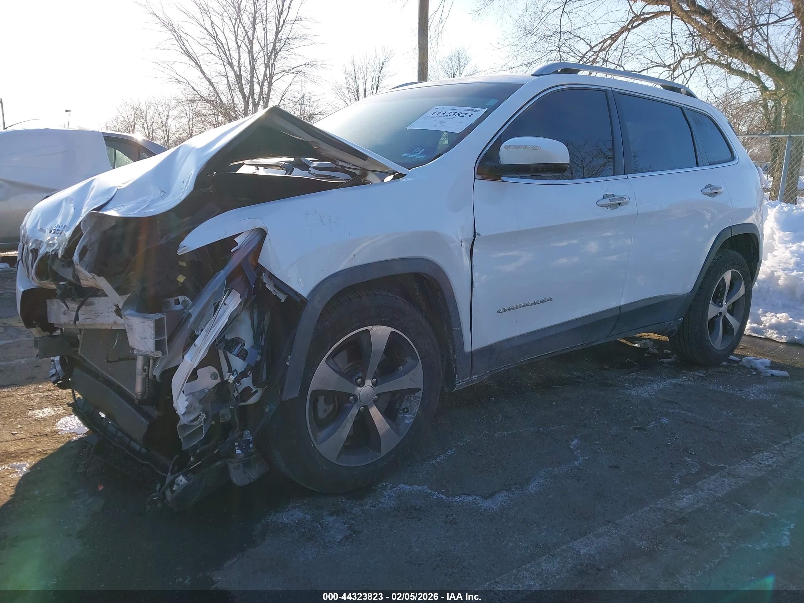 JEEP CHEROKEE image 2