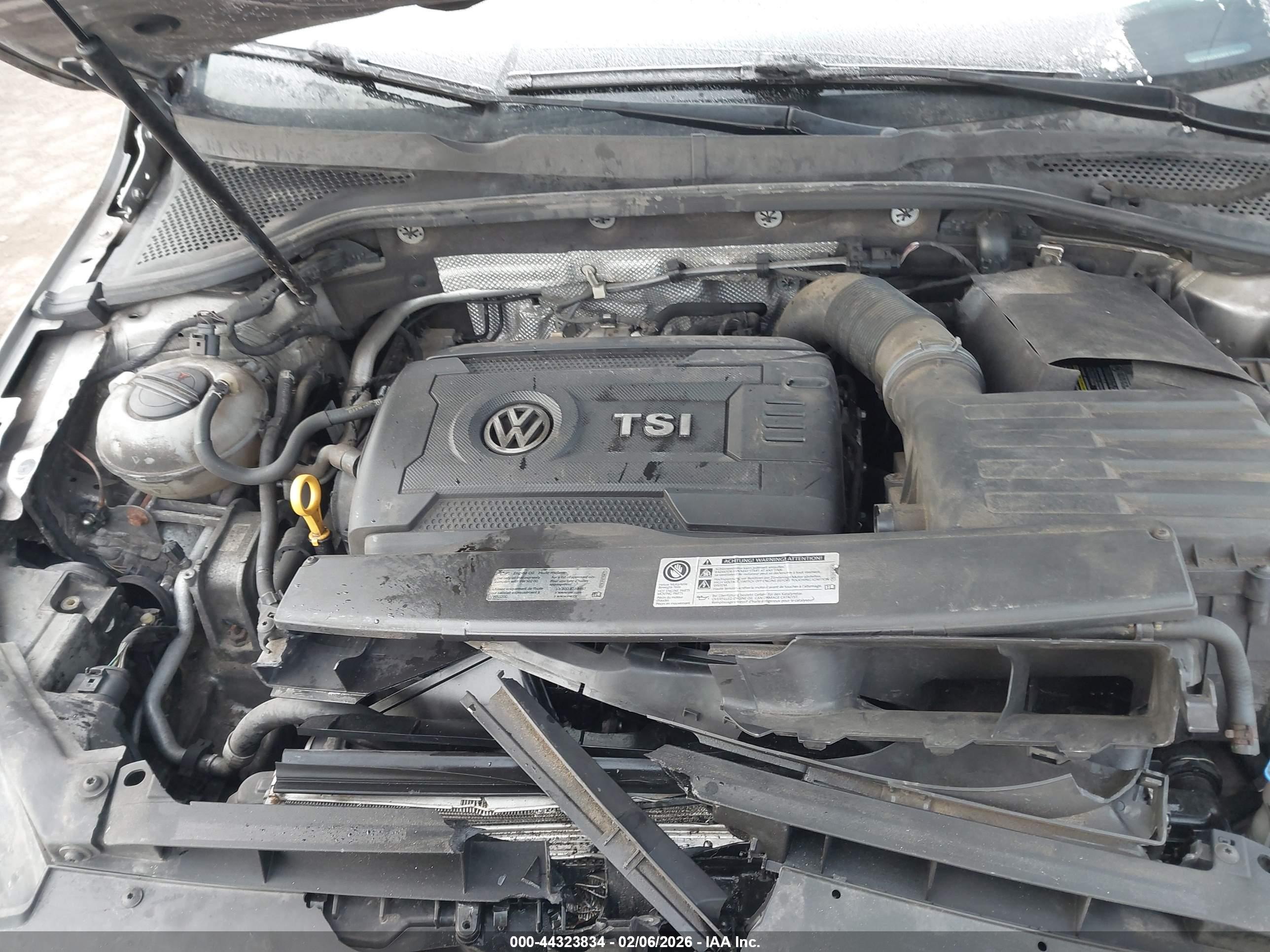 VOLKSWAGEN GOLF image 10