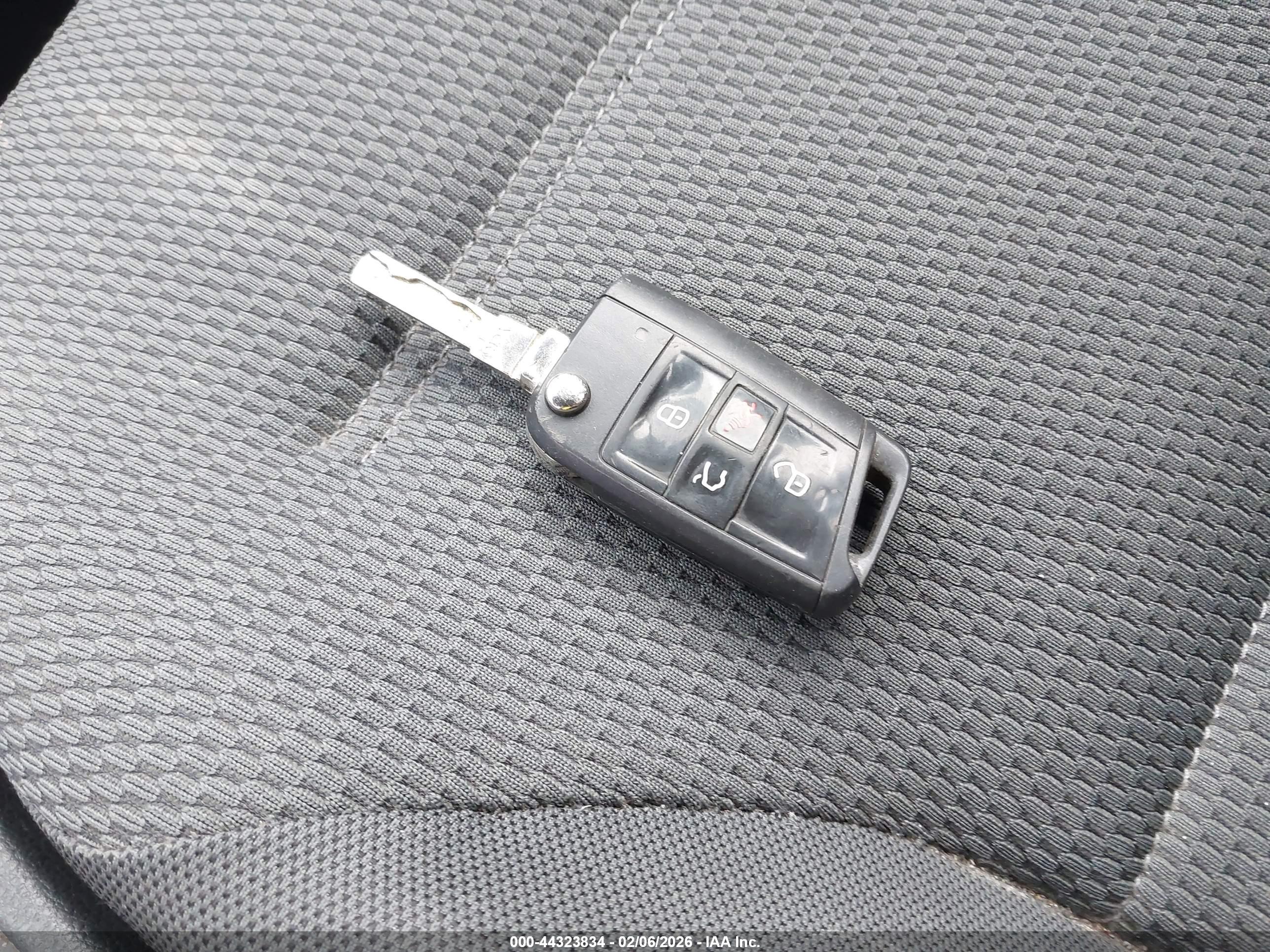 VOLKSWAGEN GOLF image 11