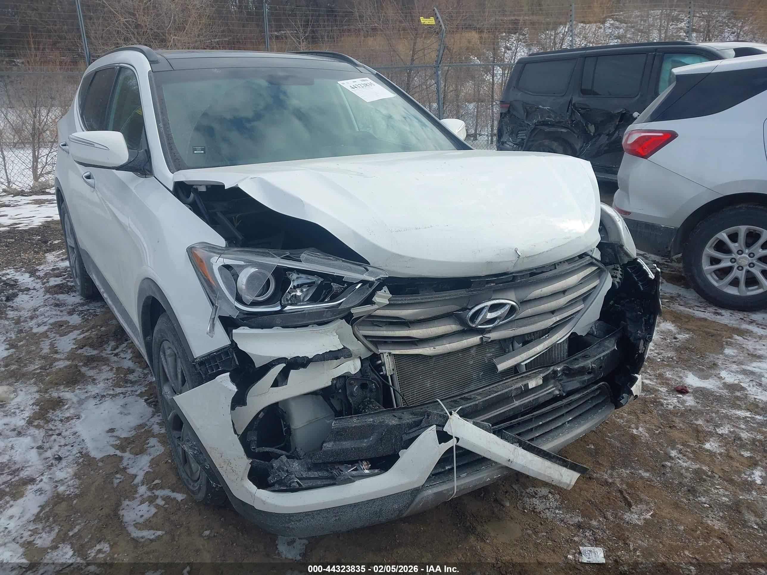 HYUNDAI SANTA image 6