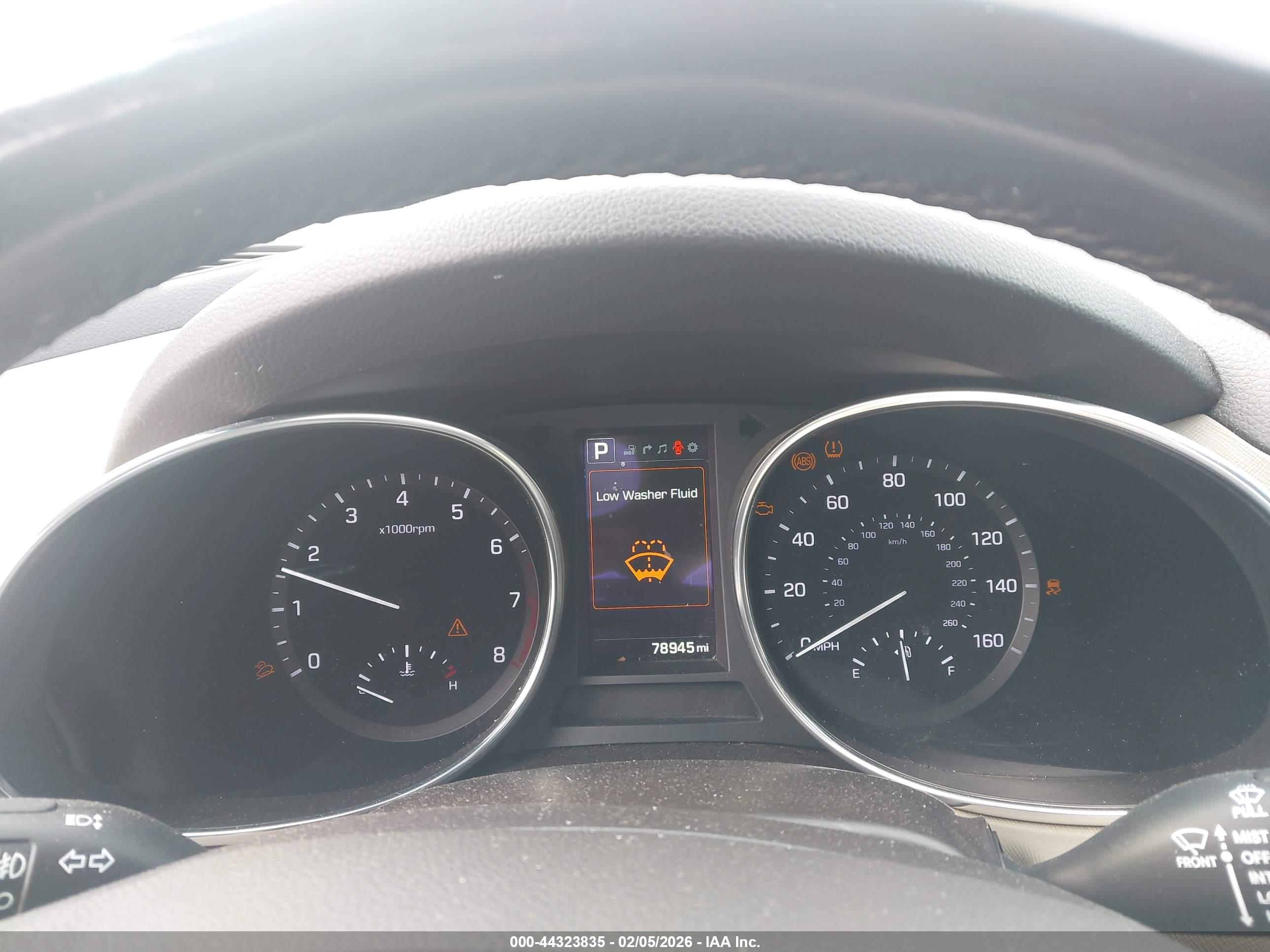 HYUNDAI SANTA image 7
