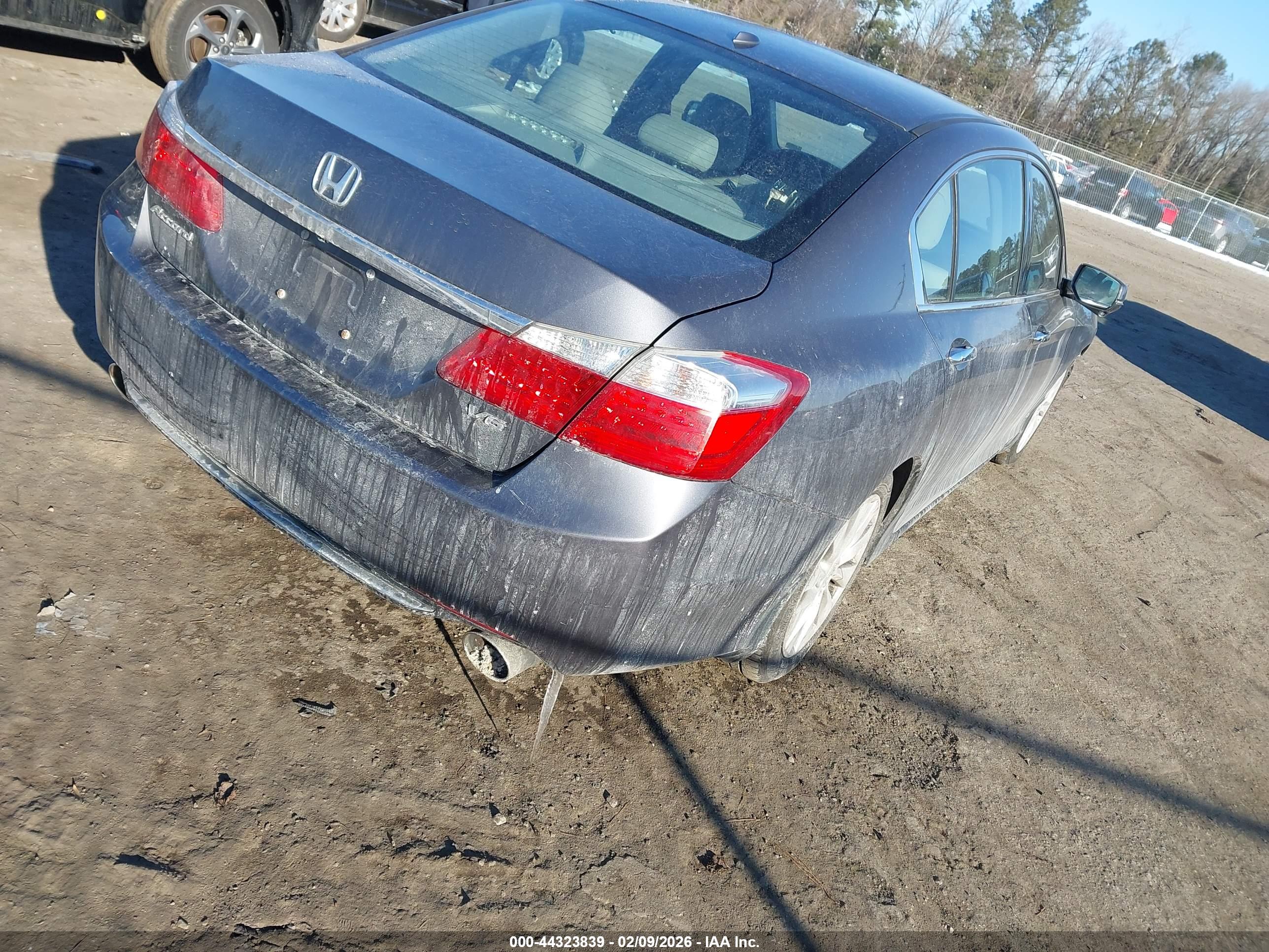 HONDA ACCORD image 4