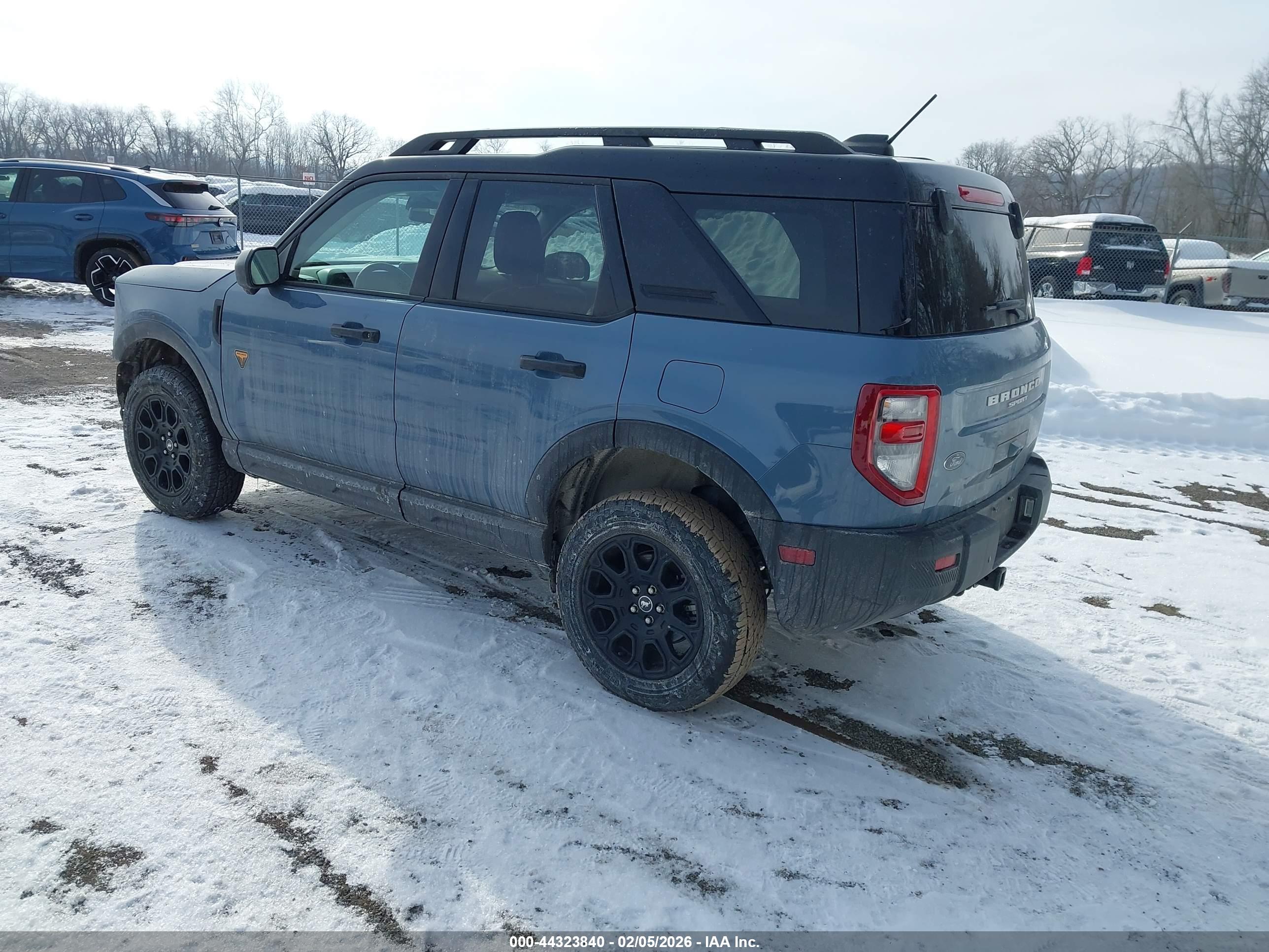 FORD BRONCO image 3