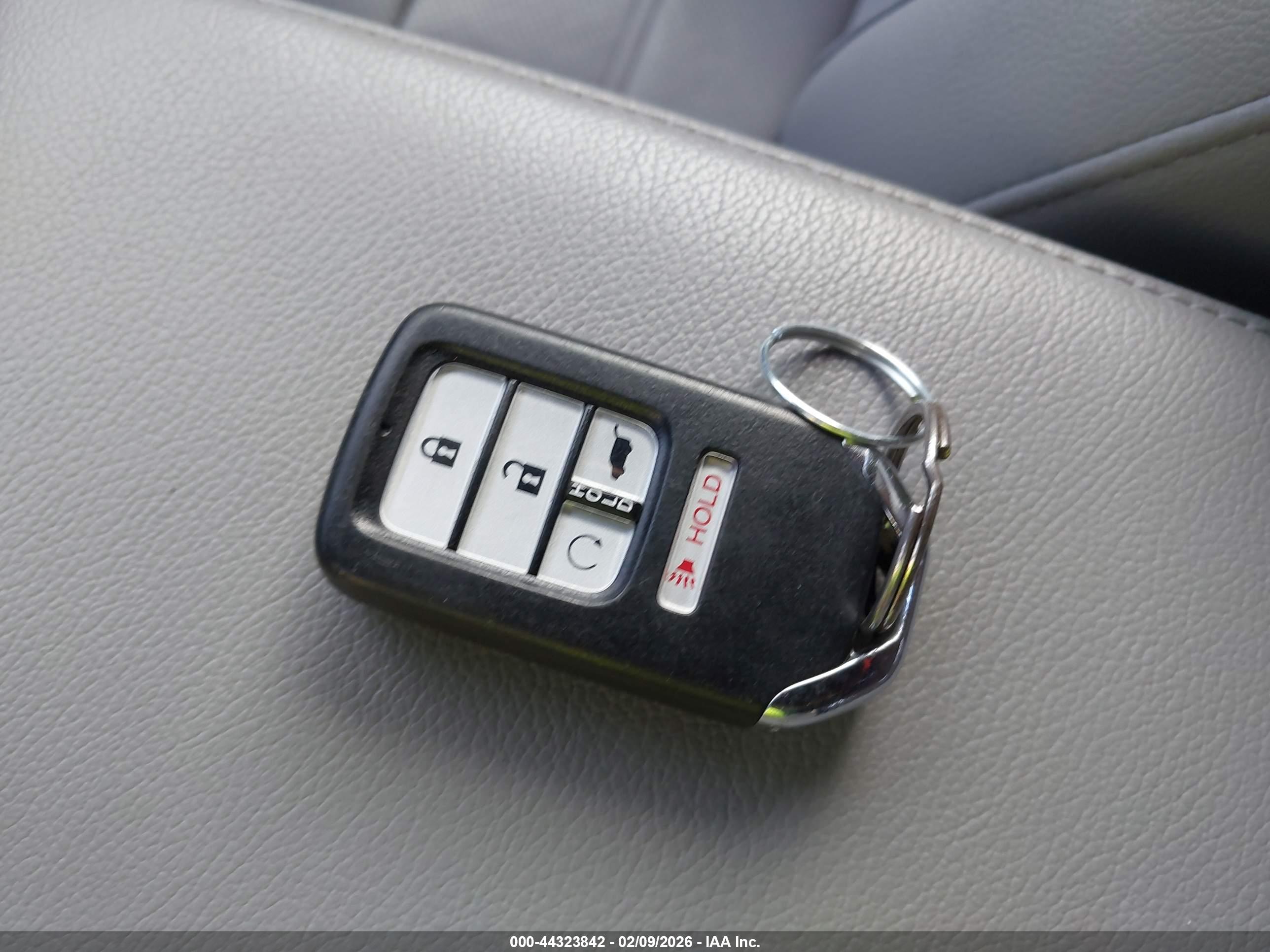 HONDA CR-V image 11