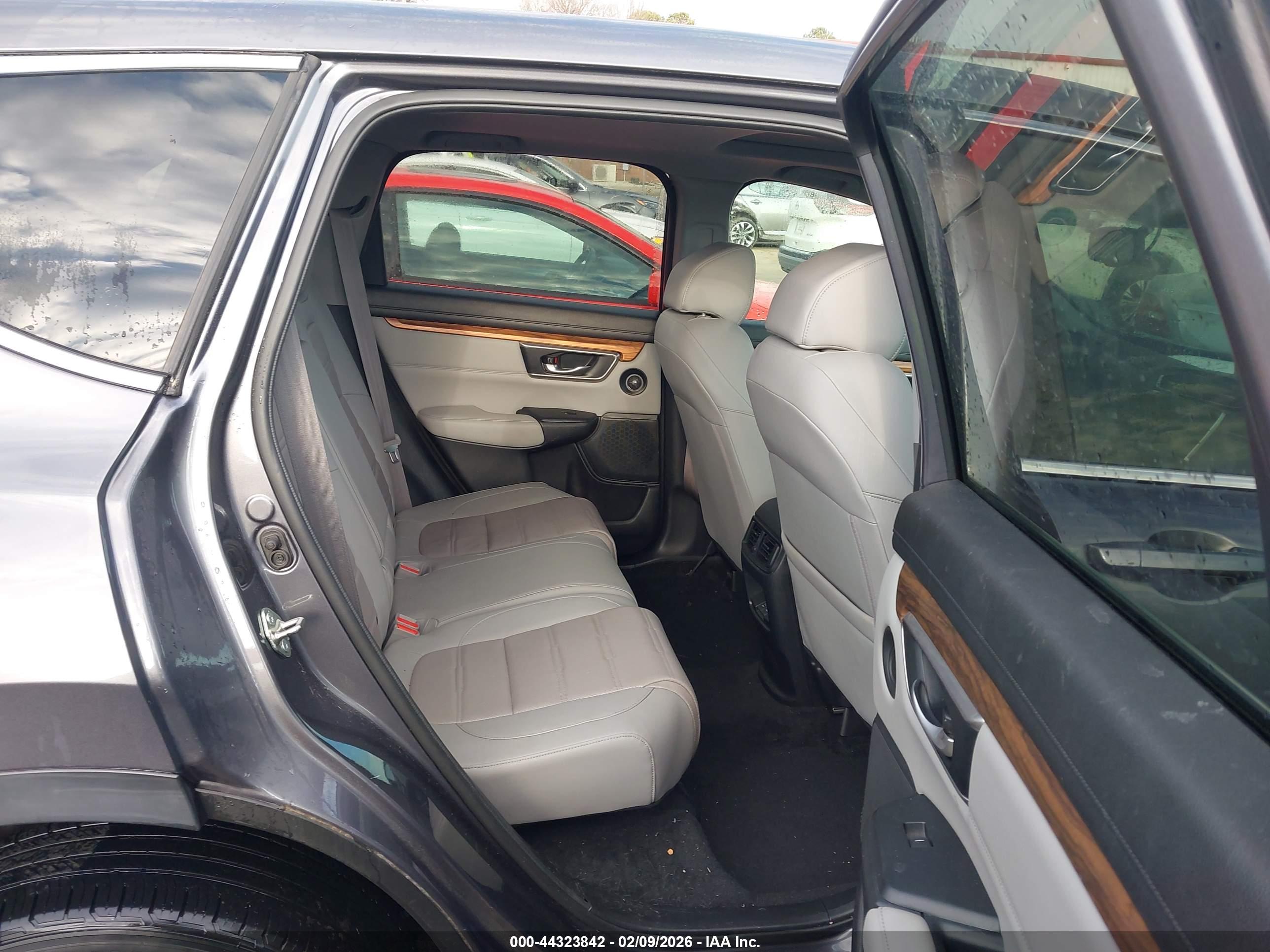 HONDA CR-V image 8