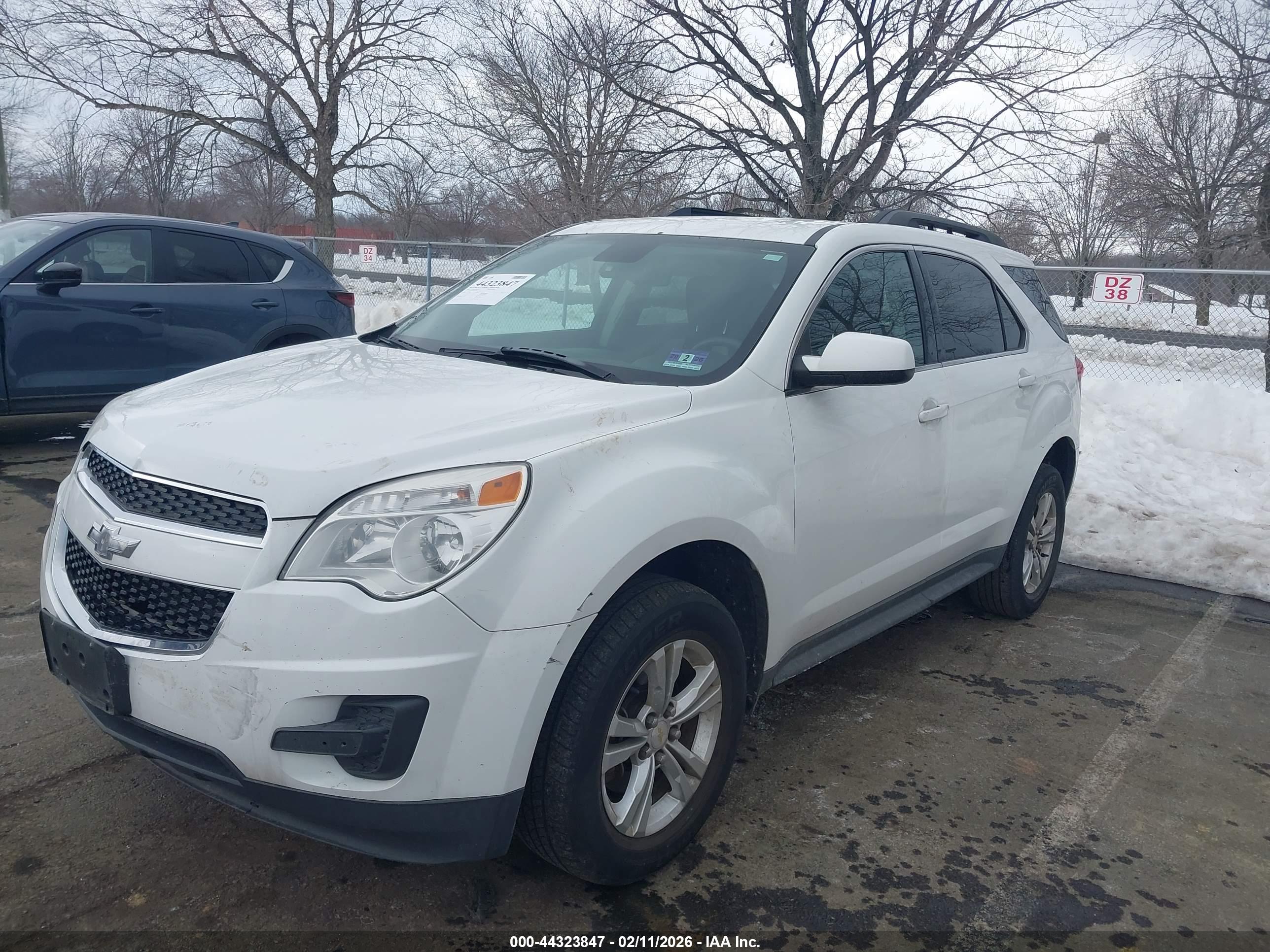 CHEVROLET EQUINOX image 2