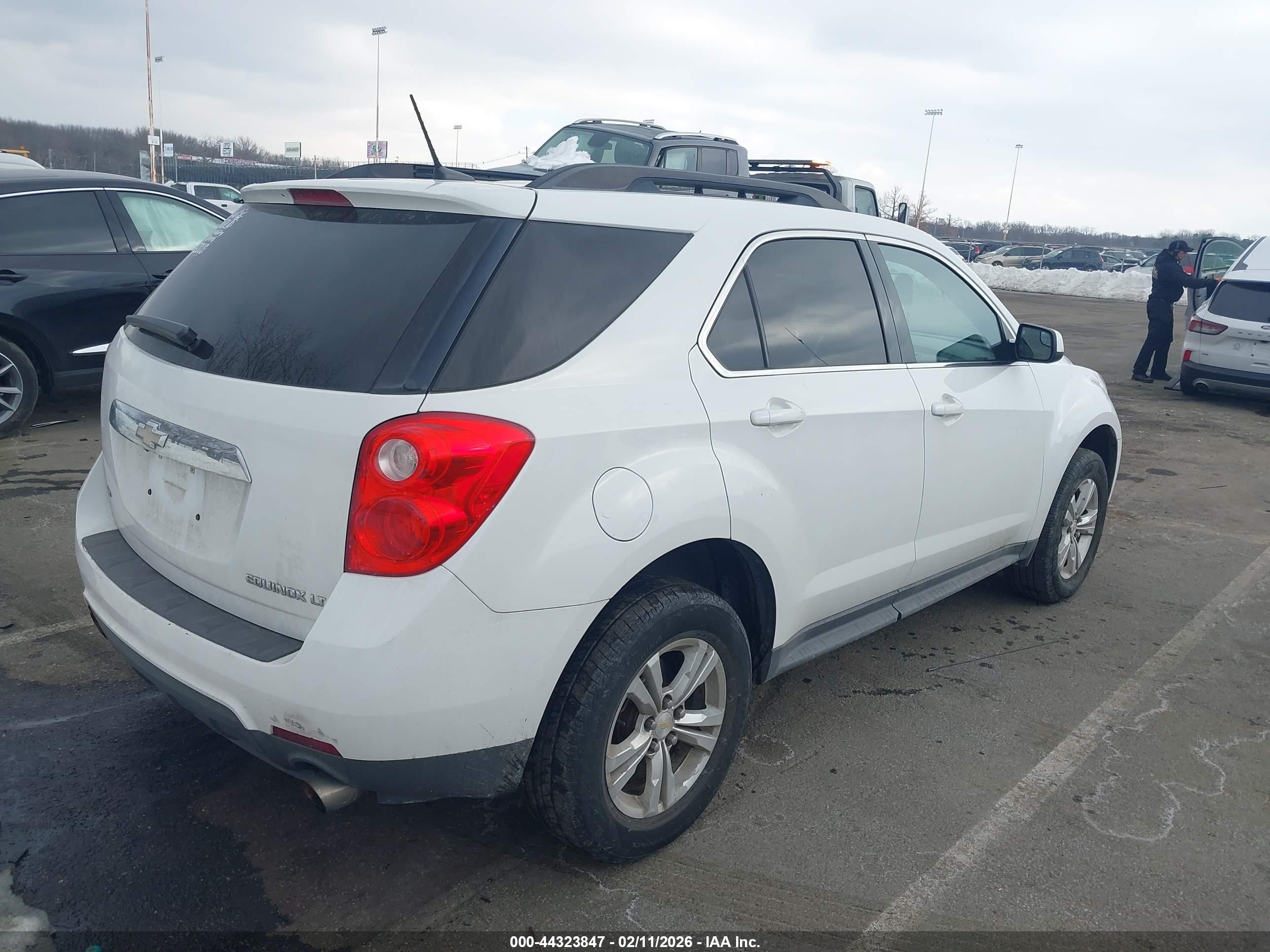 CHEVROLET EQUINOX image 4