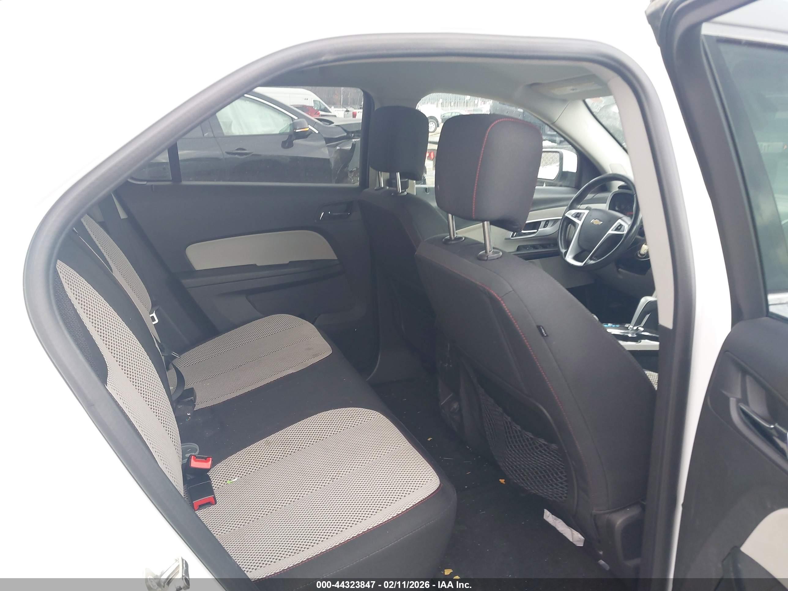 CHEVROLET EQUINOX image 8