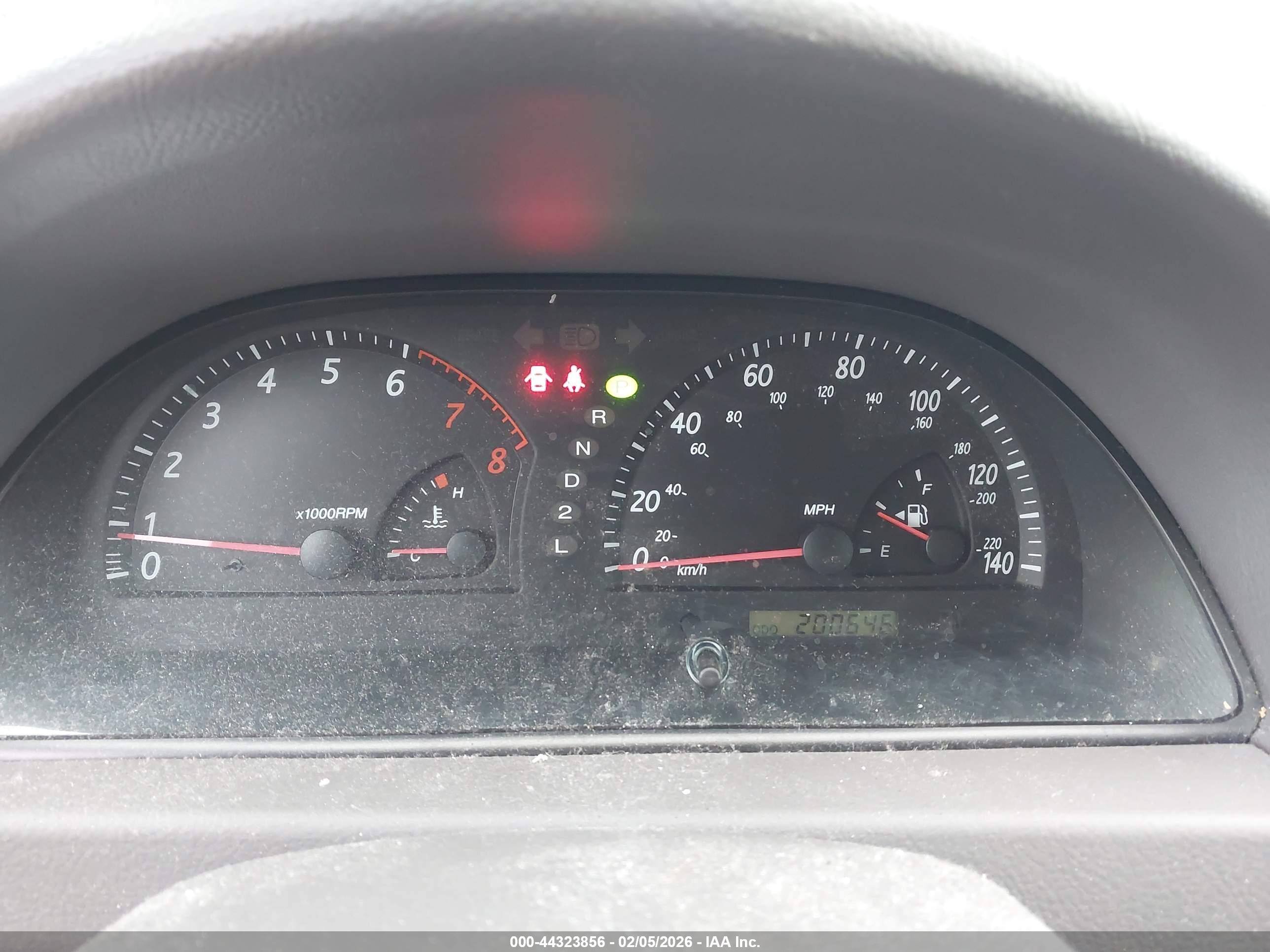 TOYOTA CAMRY image 7