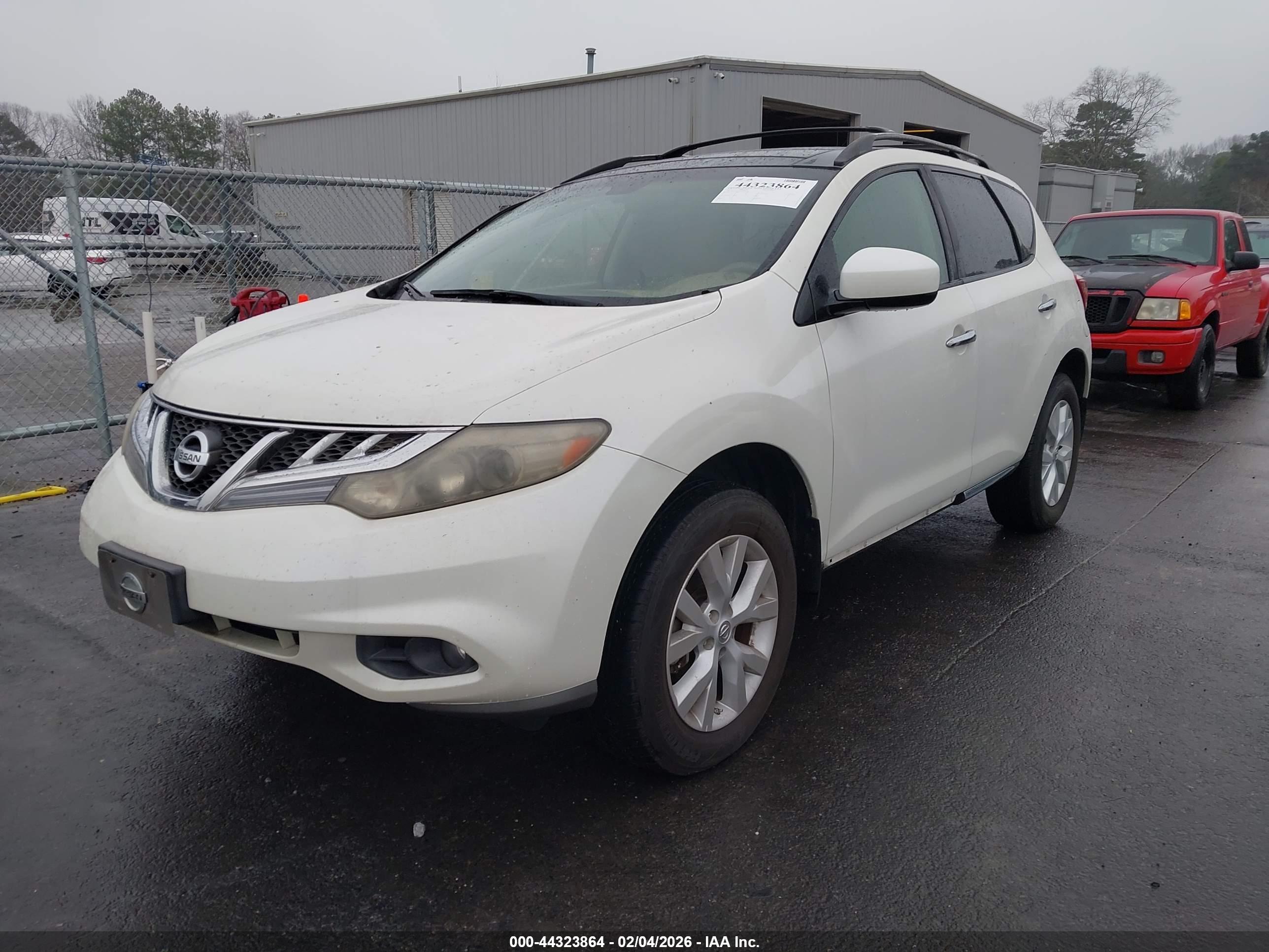 NISSAN MURANO image 2