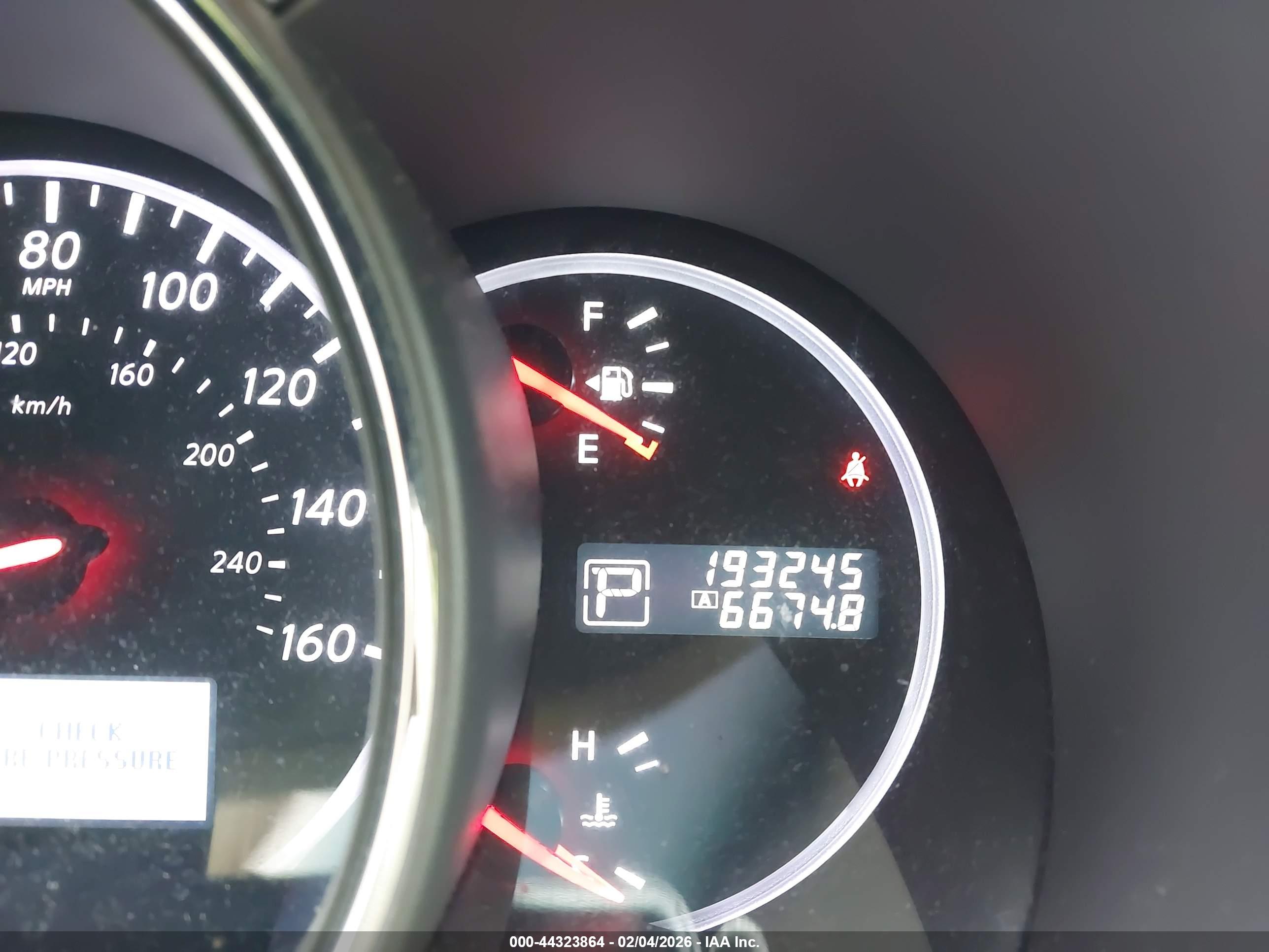 NISSAN MURANO image 7
