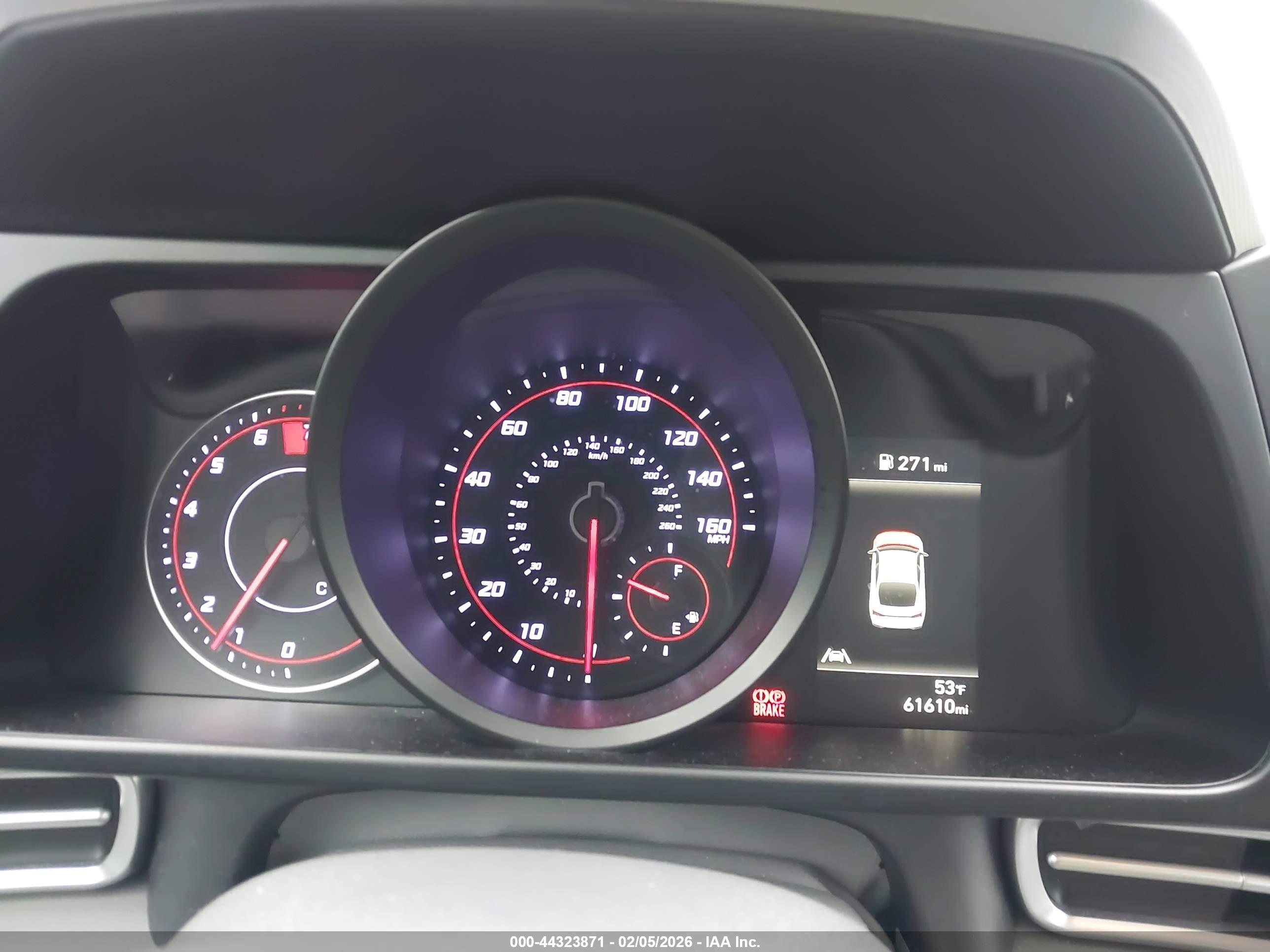 HYUNDAI ELANTRA image 7