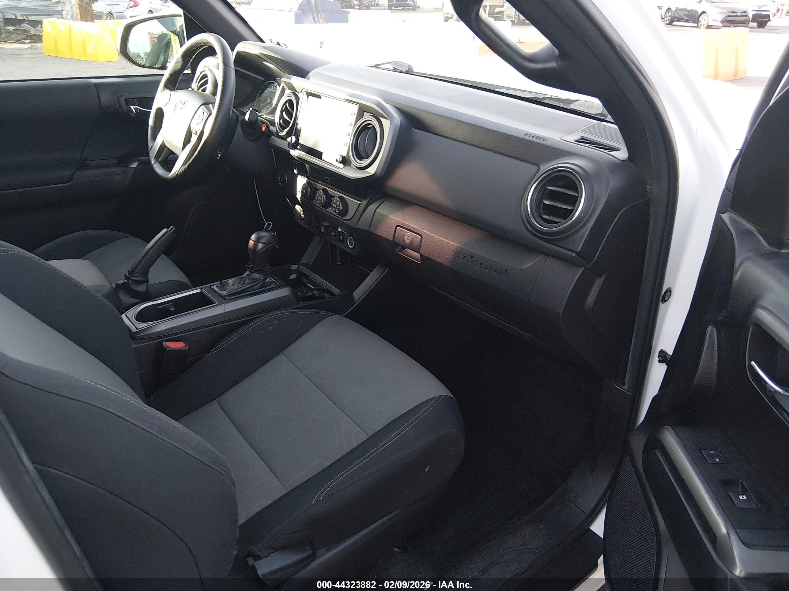 TOYOTA TACOMA image 5