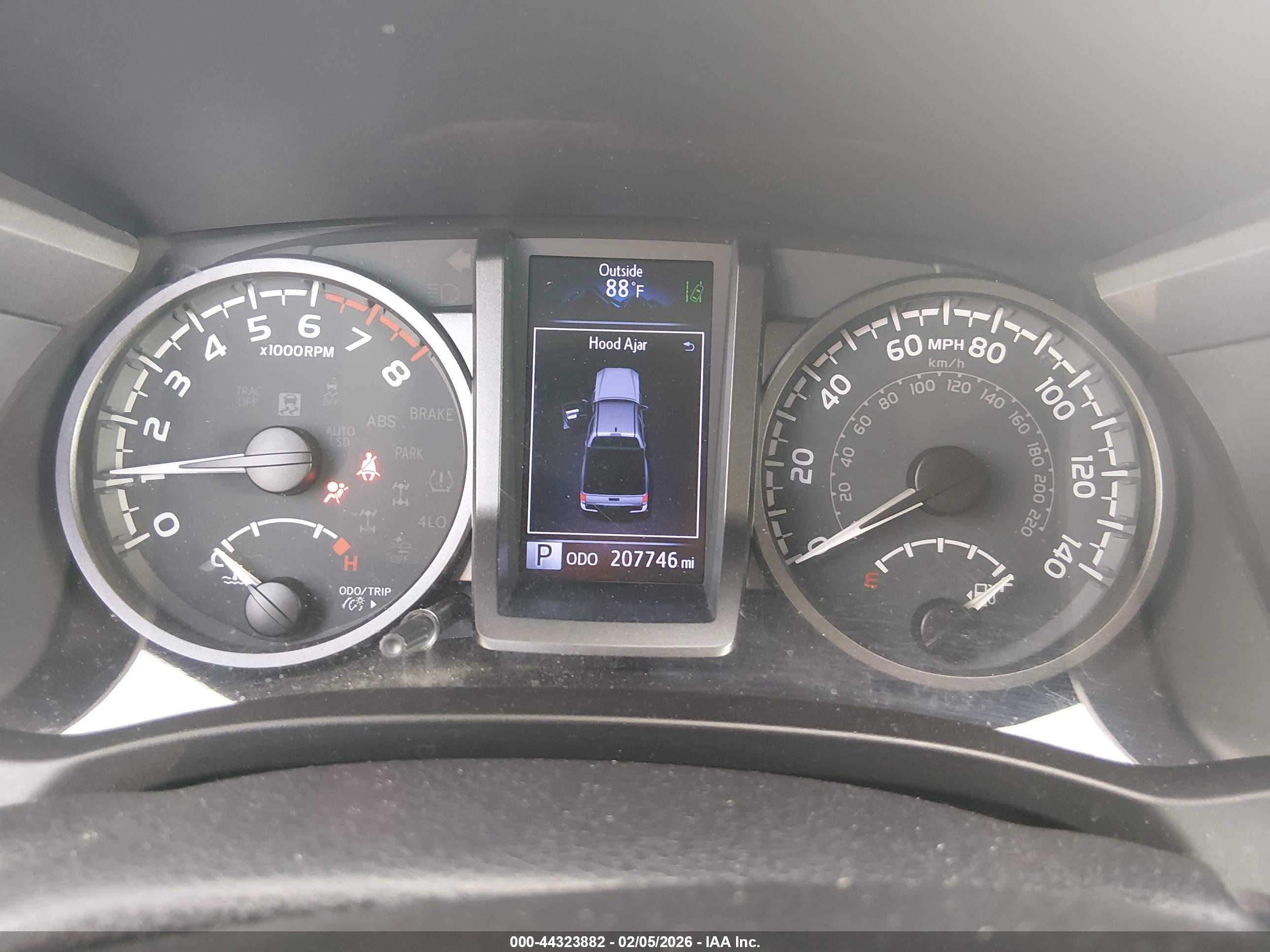 TOYOTA TACOMA image 7