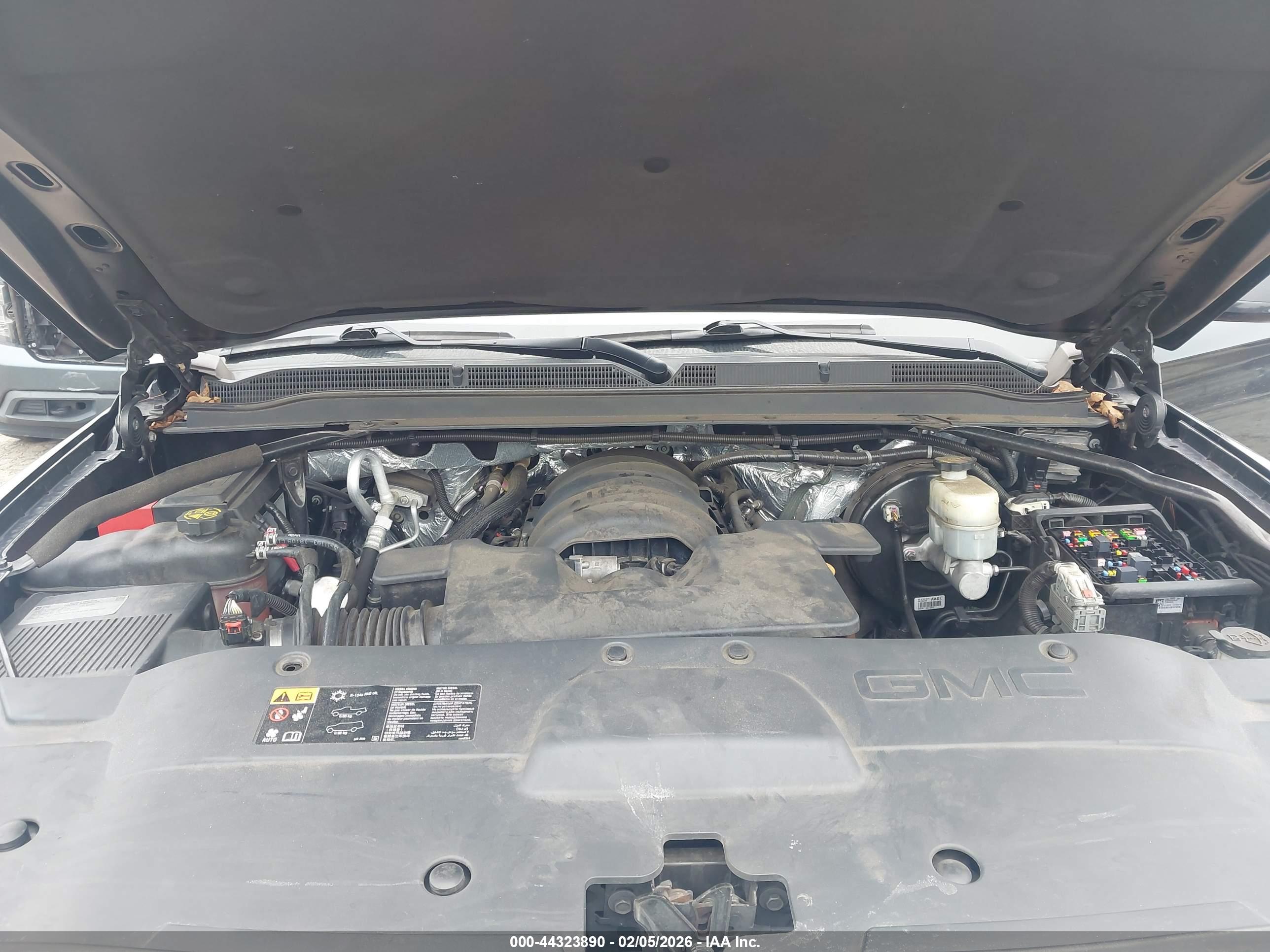 GMC YUKON image 10