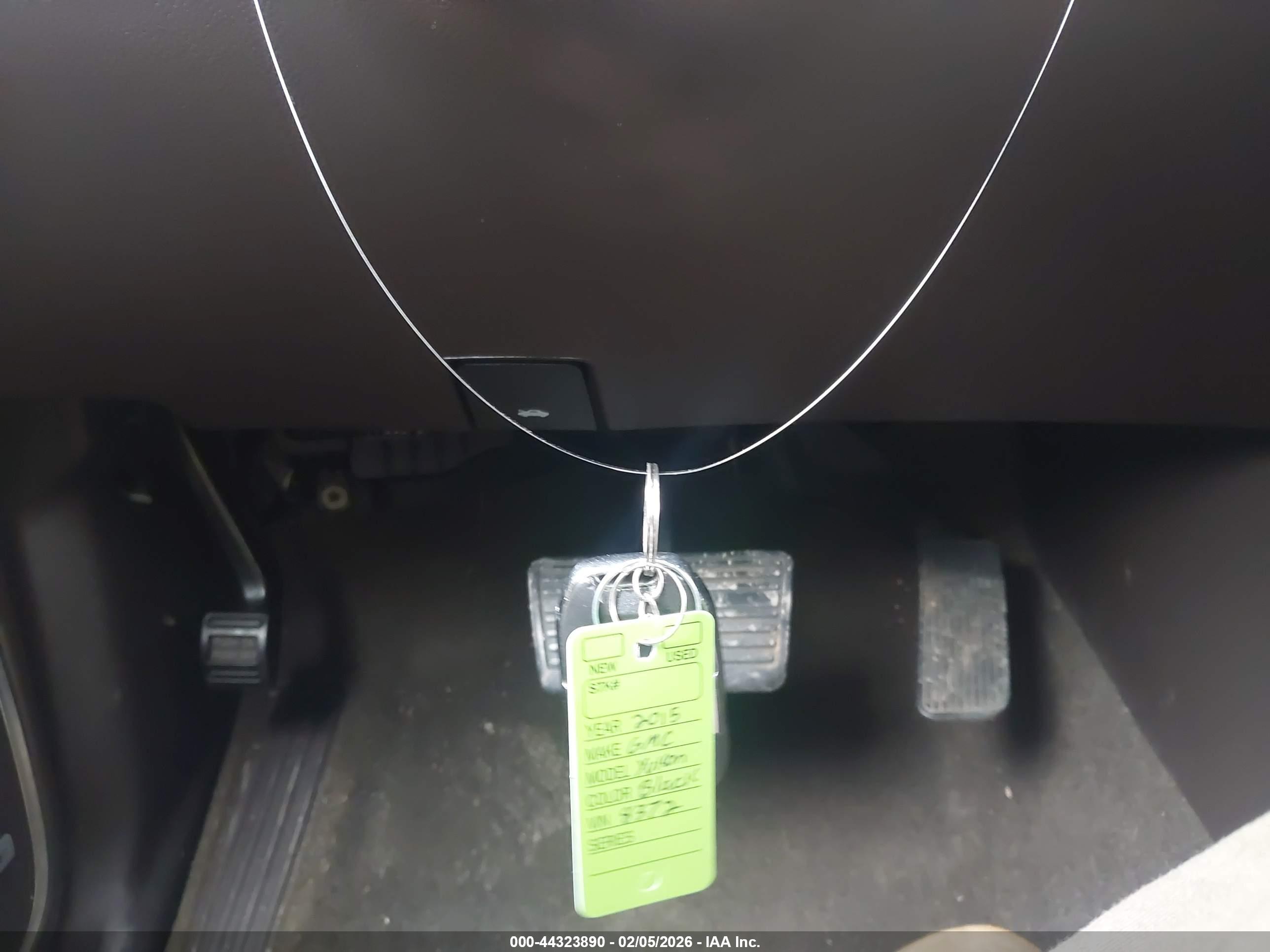 GMC YUKON image 11