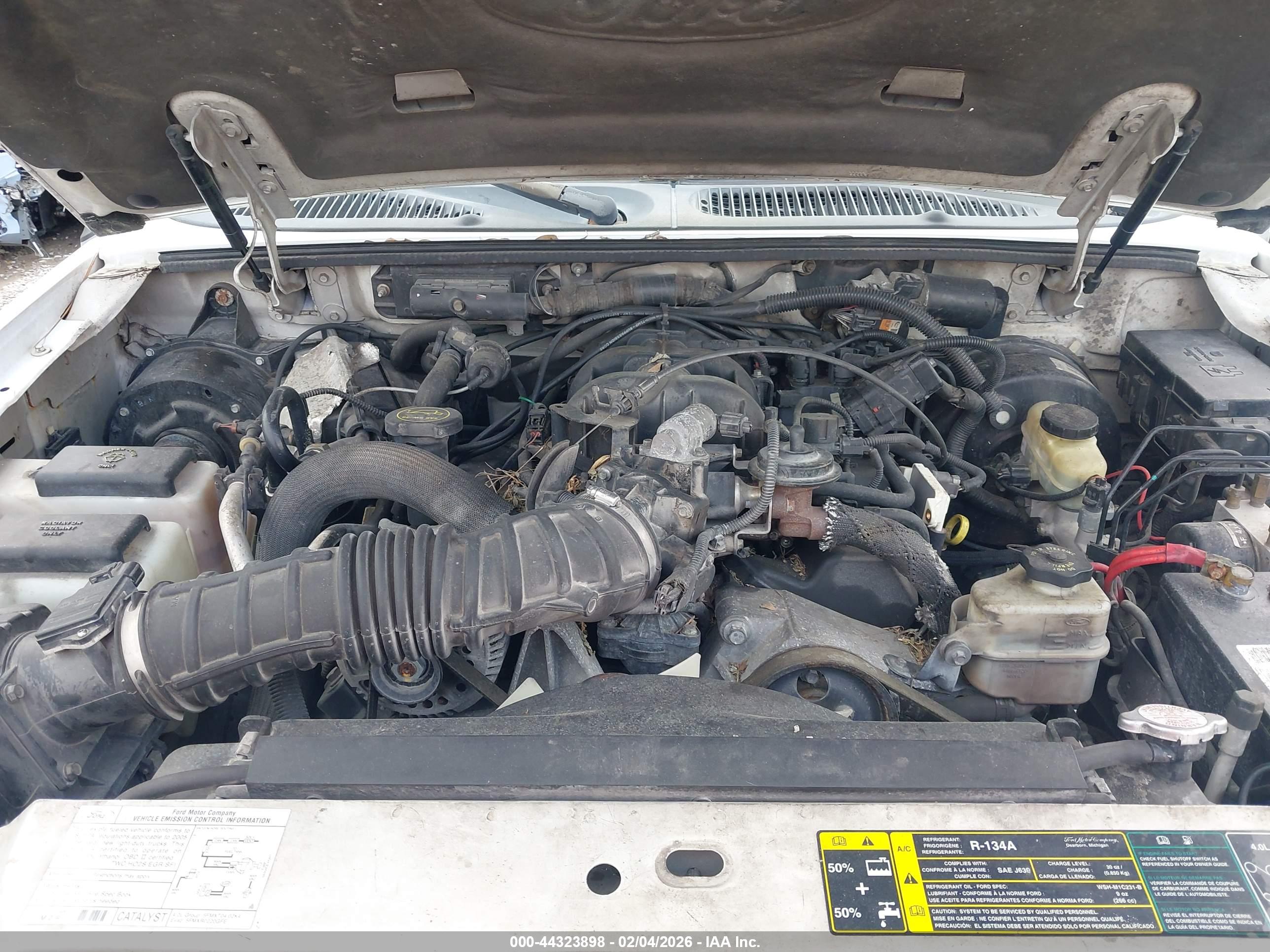 FORD EXPLORER image 10