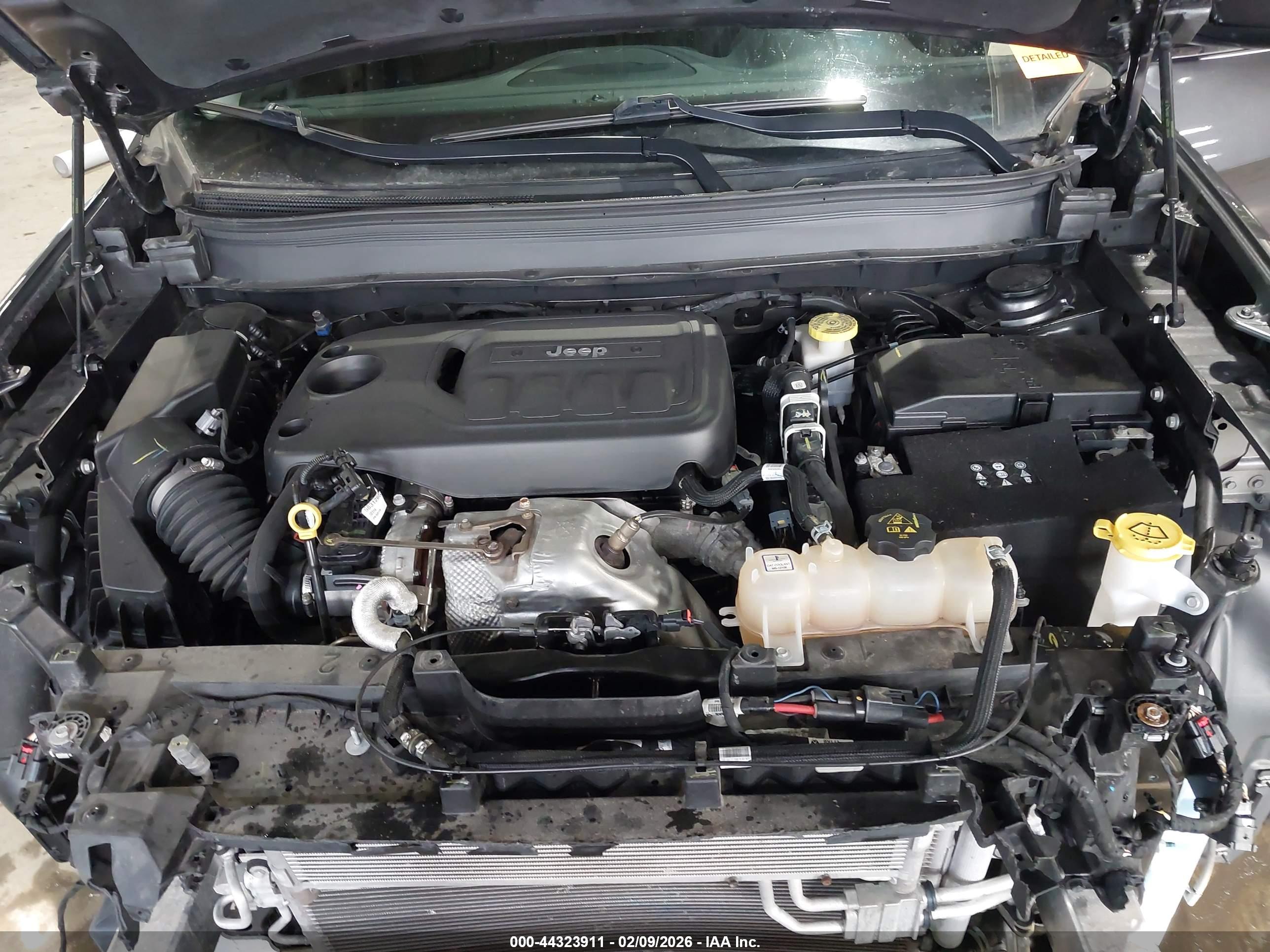 JEEP CHEROKEE image 10
