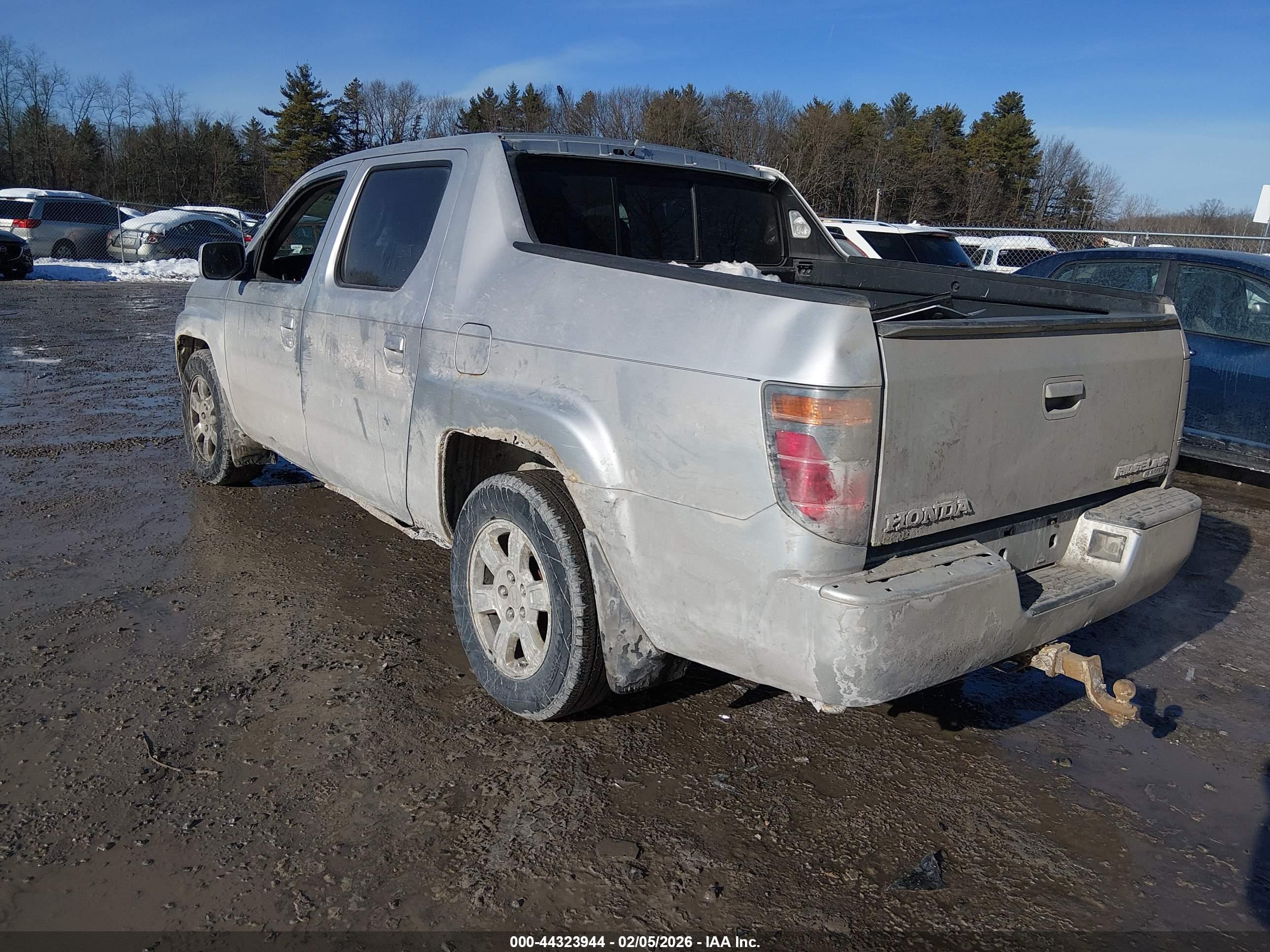 HONDA RIDGELINE image 3