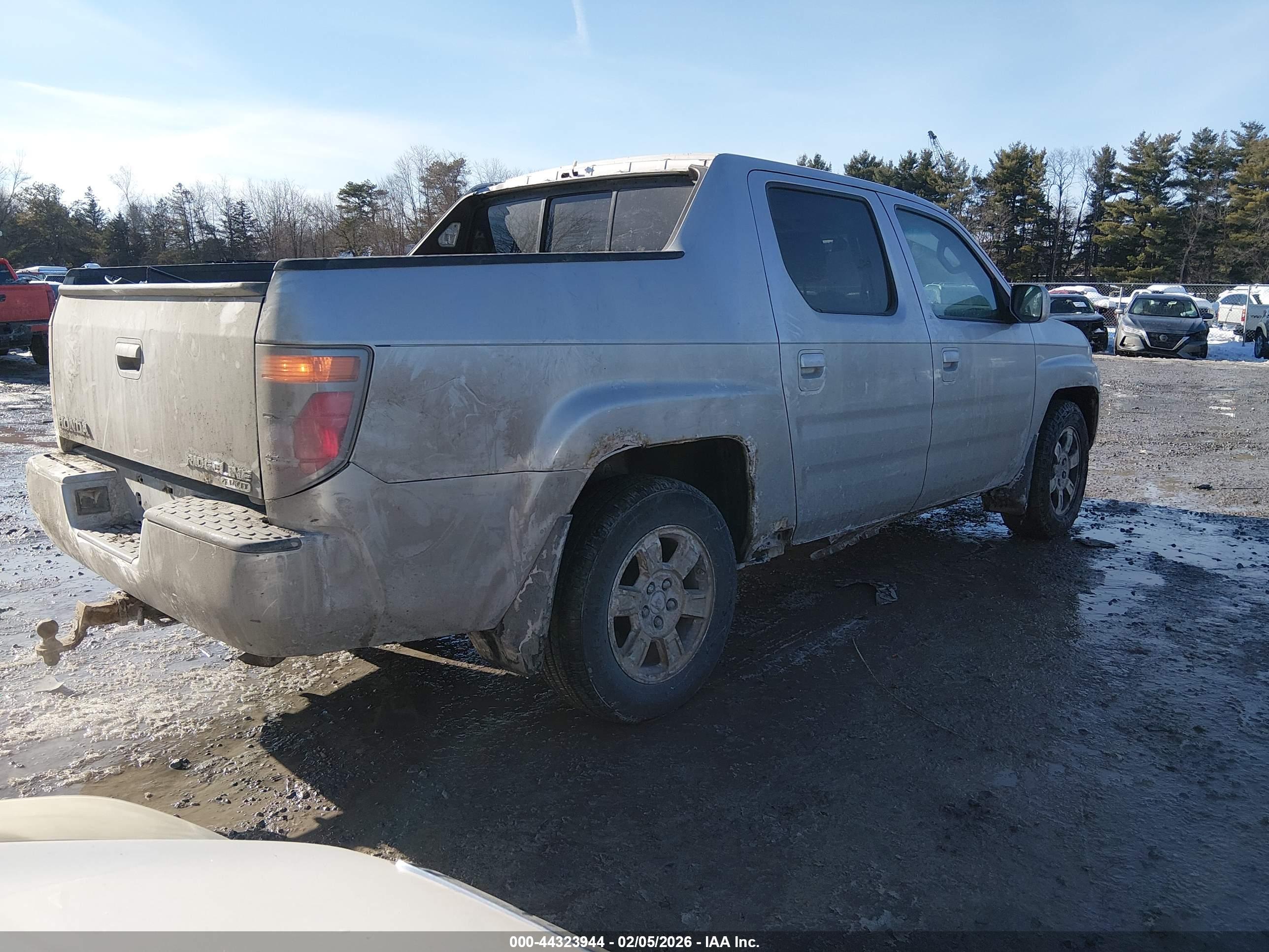 HONDA RIDGELINE image 4