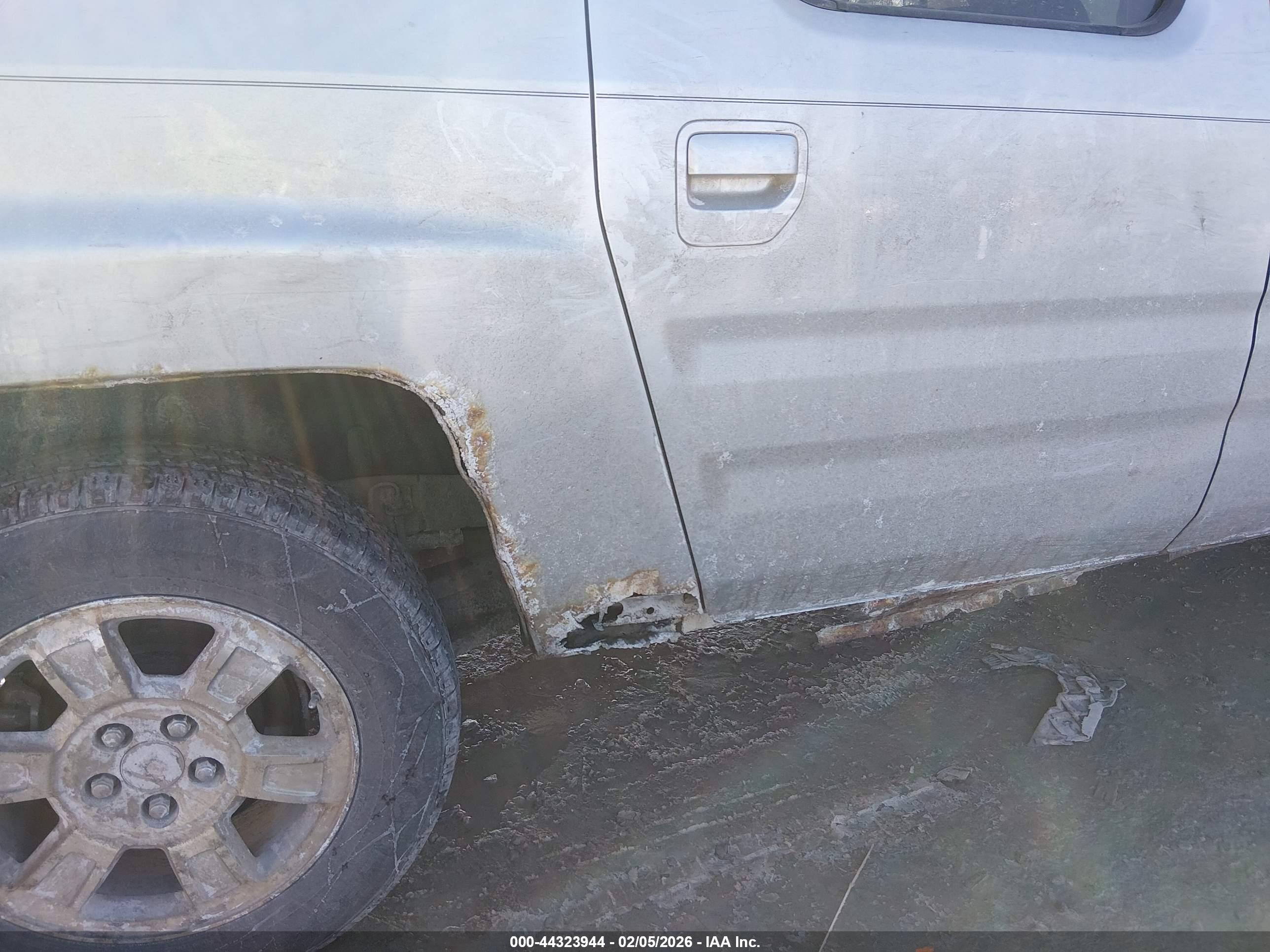 HONDA RIDGELINE image 6