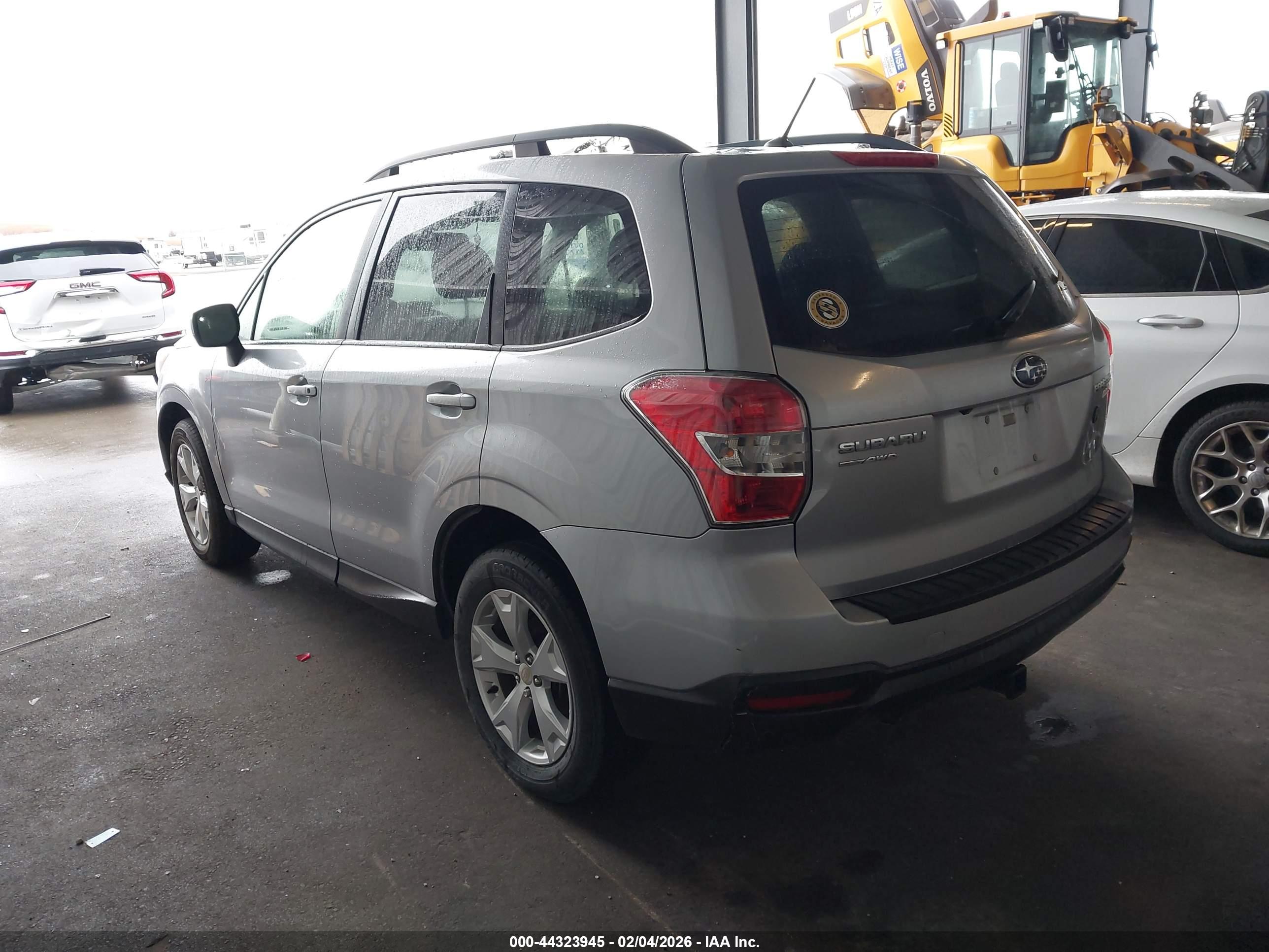SUBARU FORESTER image 3