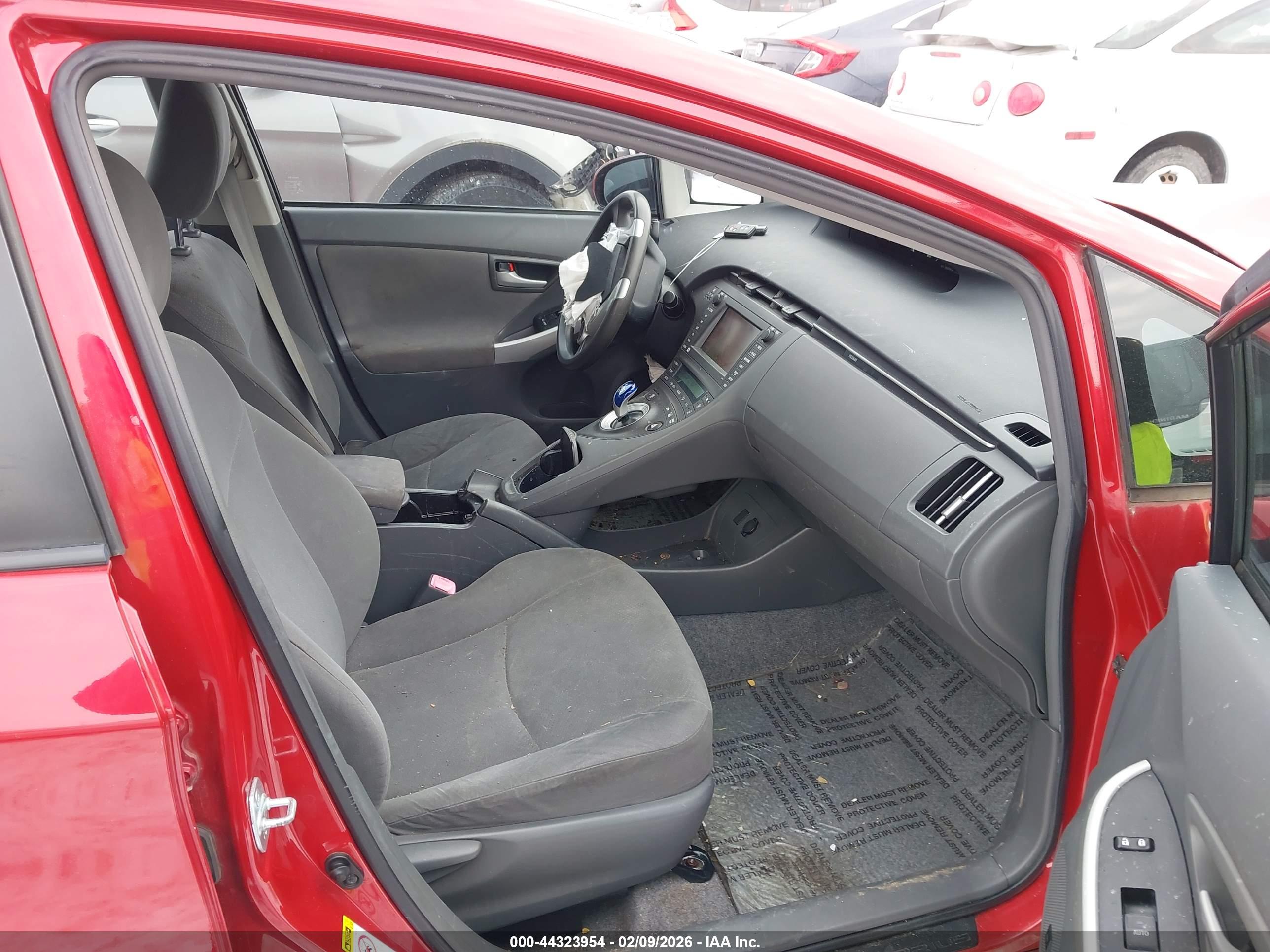 TOYOTA PRIUS image 5