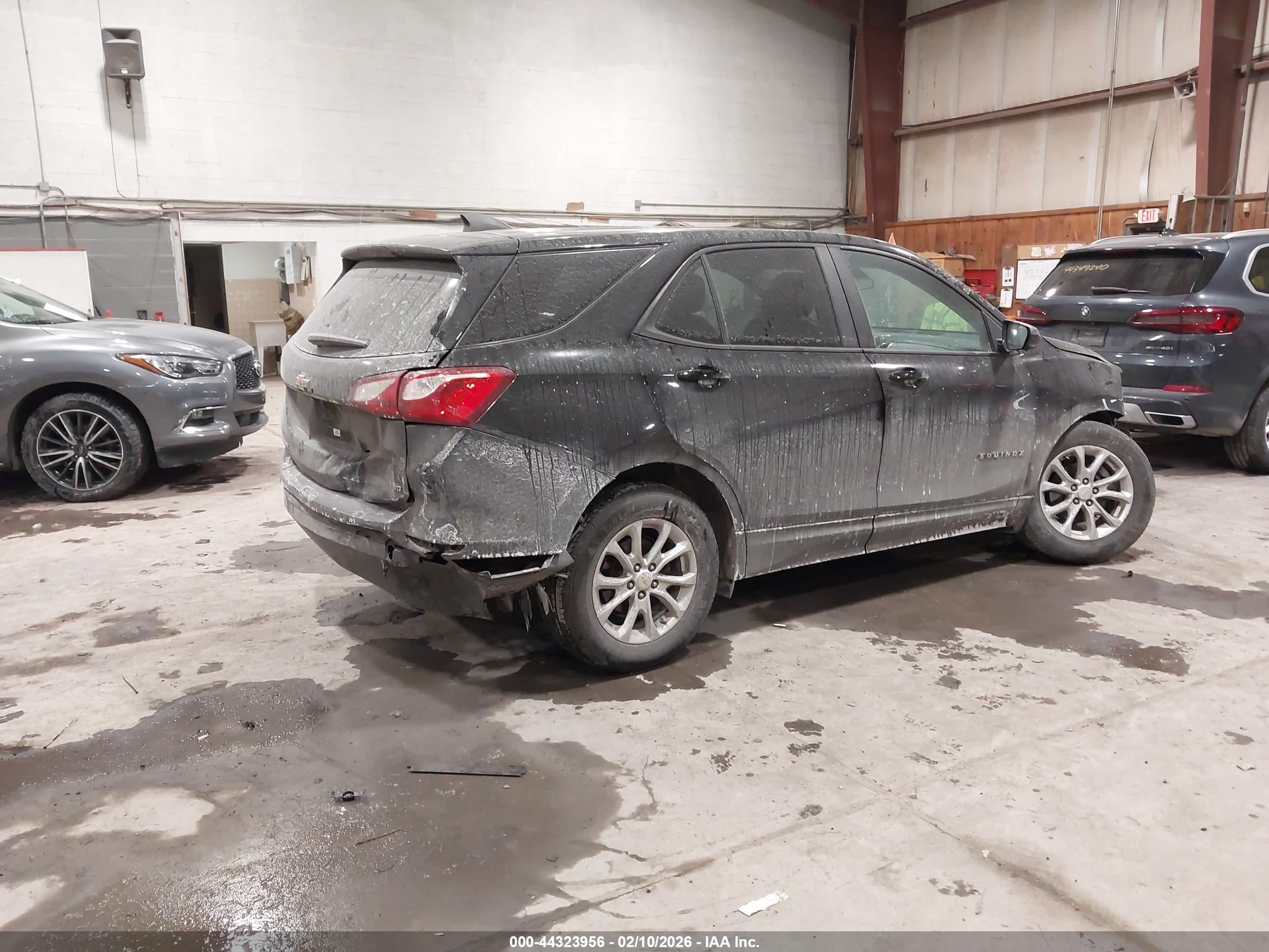 CHEVROLET EQUINOX image 4