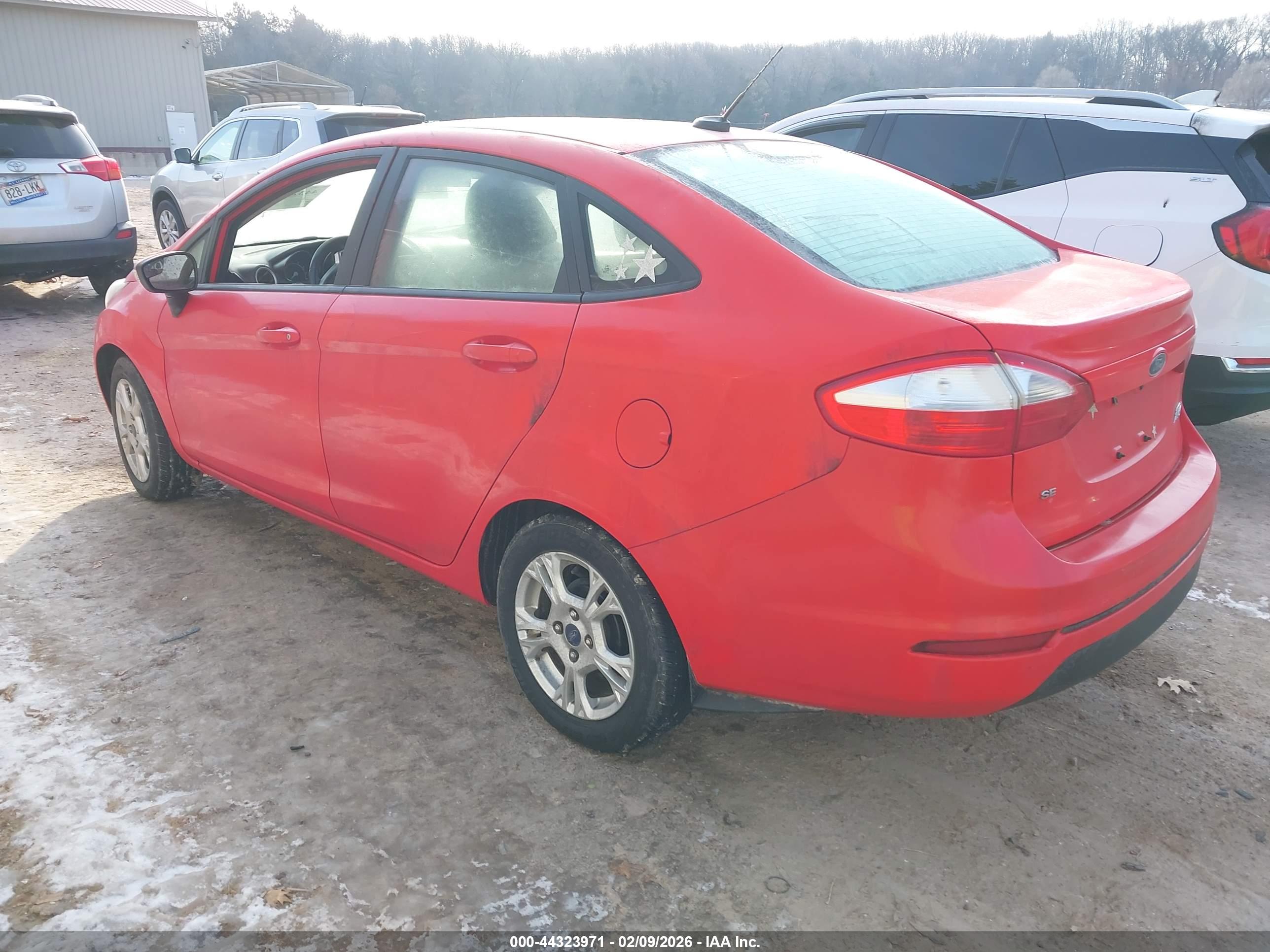 FORD FIESTA image 3